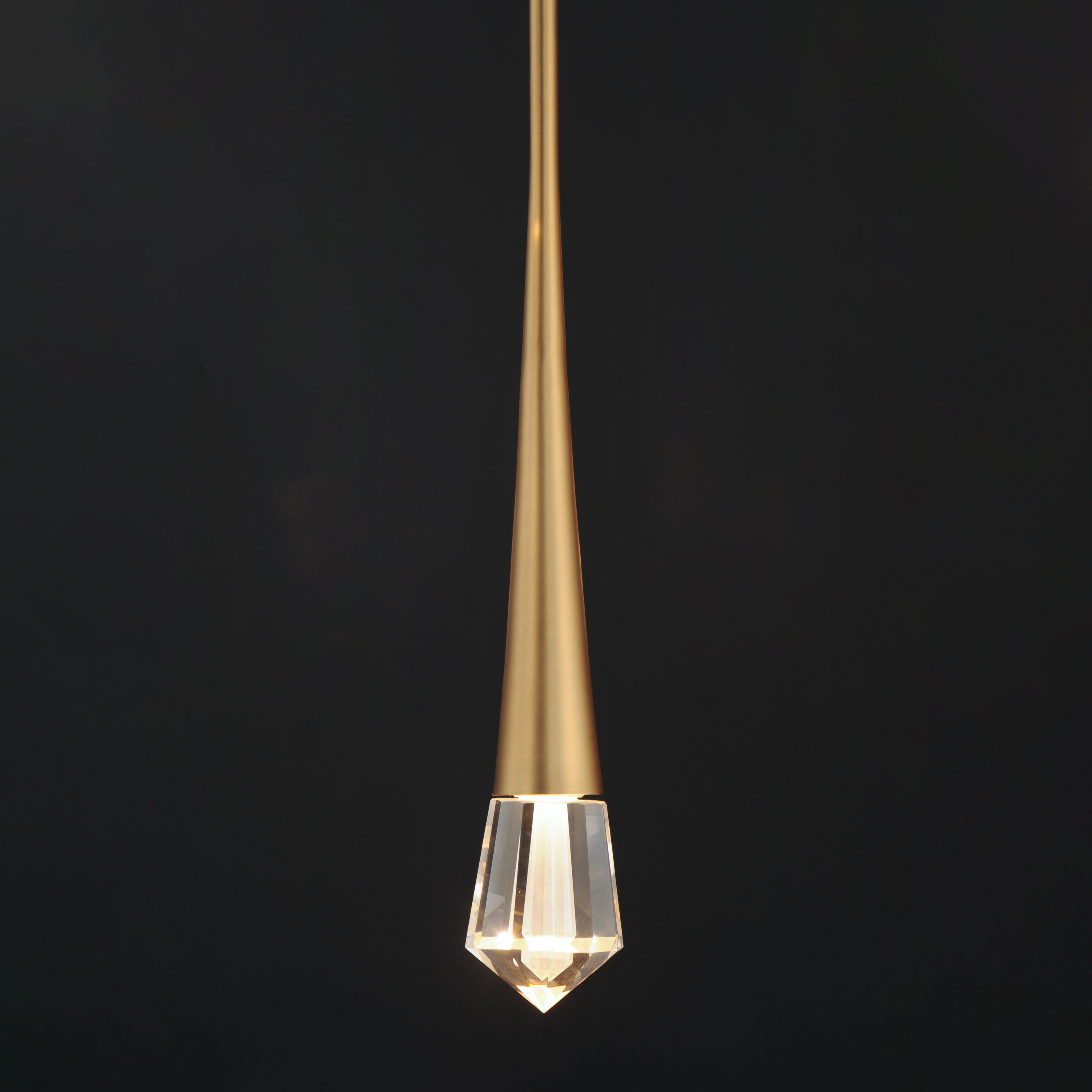 Pierce-Single Pendant by ET2