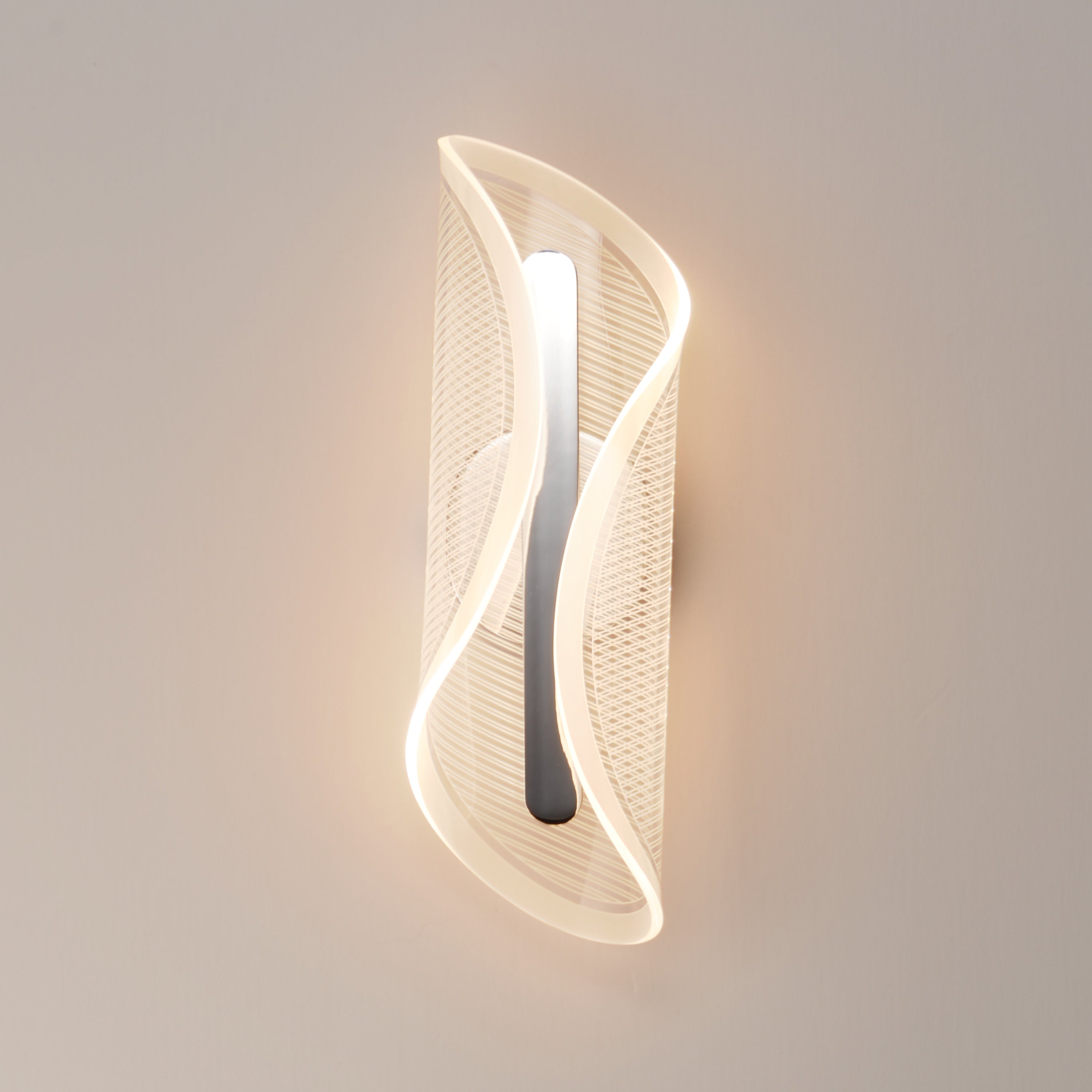 Manta-Wall Sconce by ET2