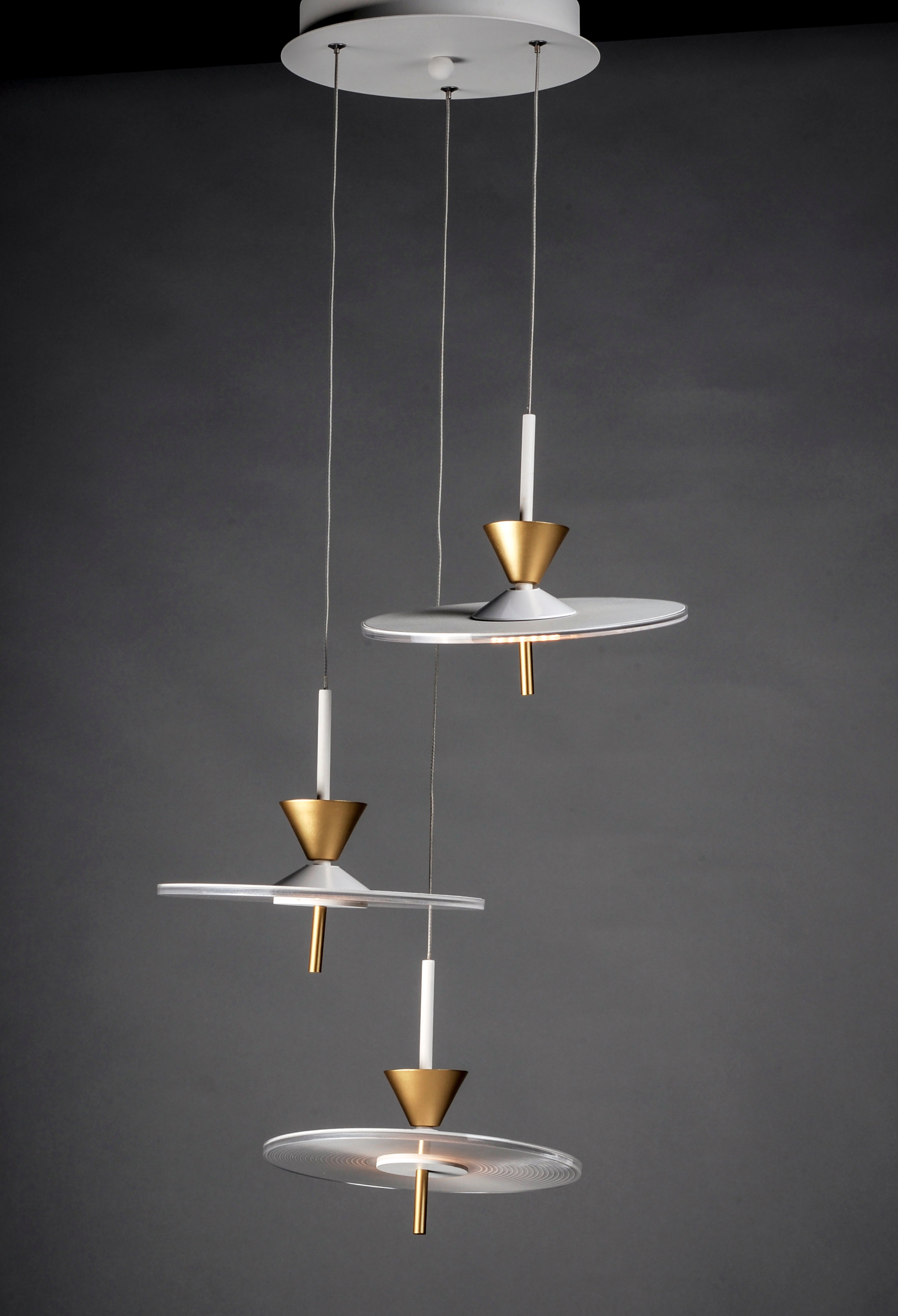 Dorian-Linear Pendant by ET2