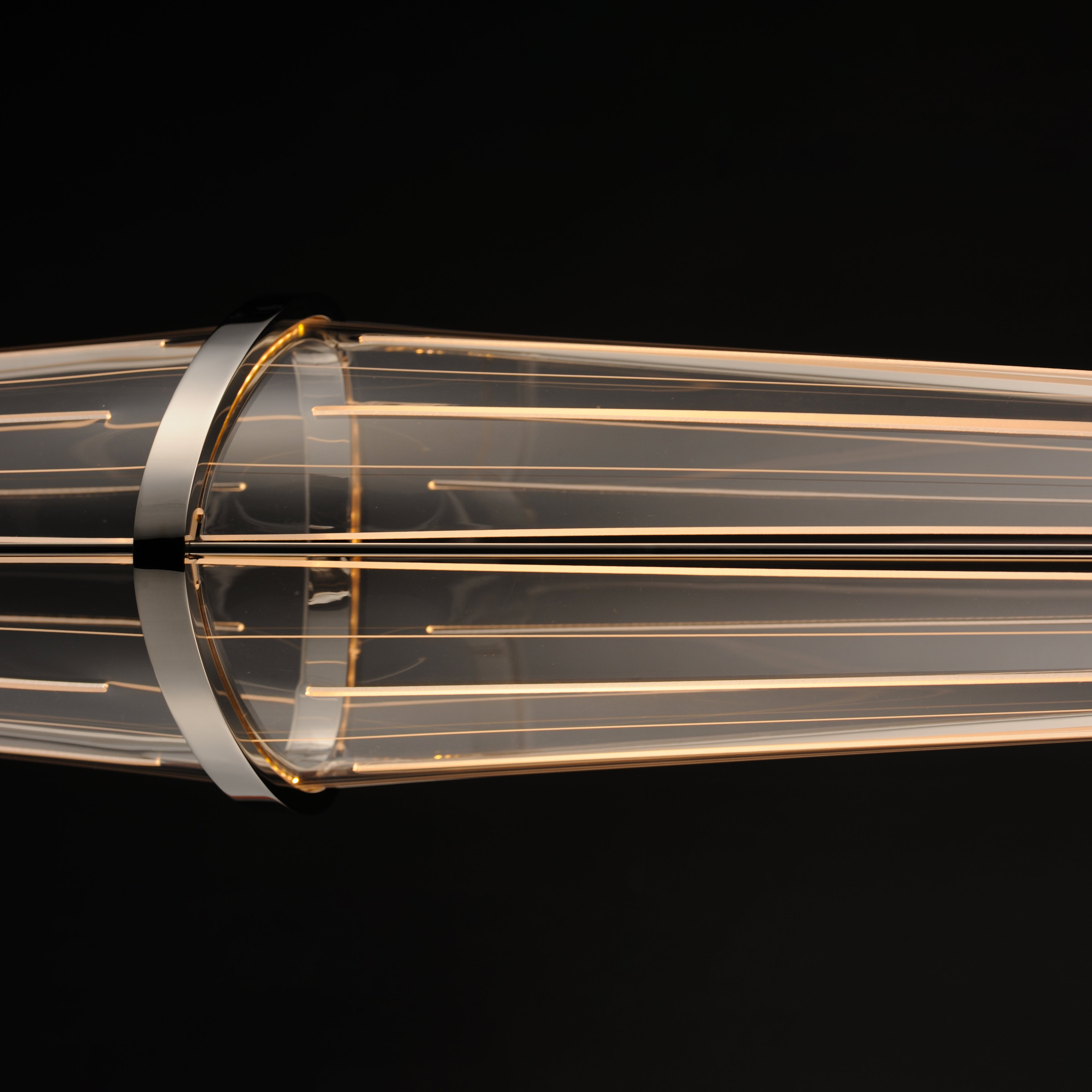 Quasar-Linear Pendant by ET2