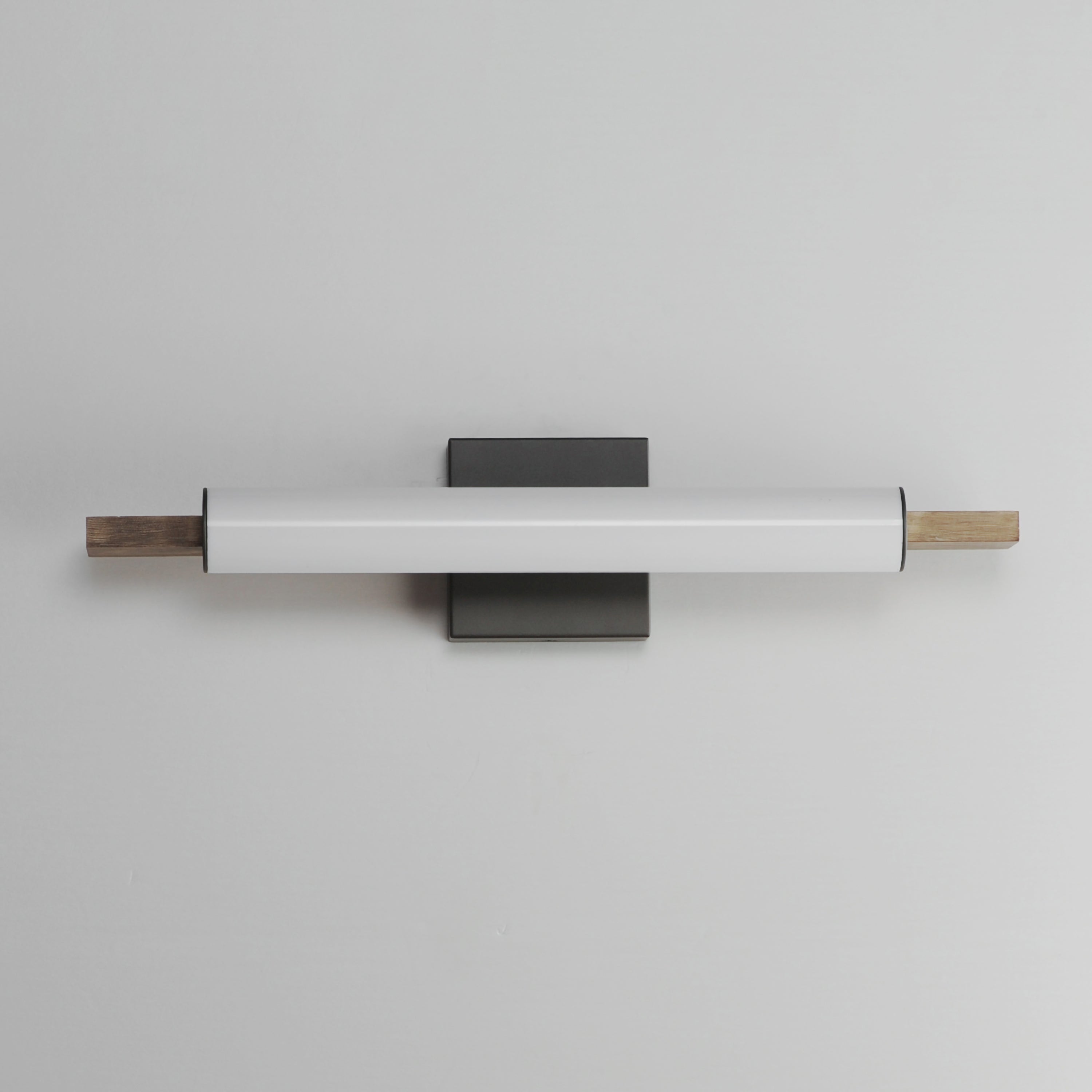 Joist-Wall Sconce by ET2