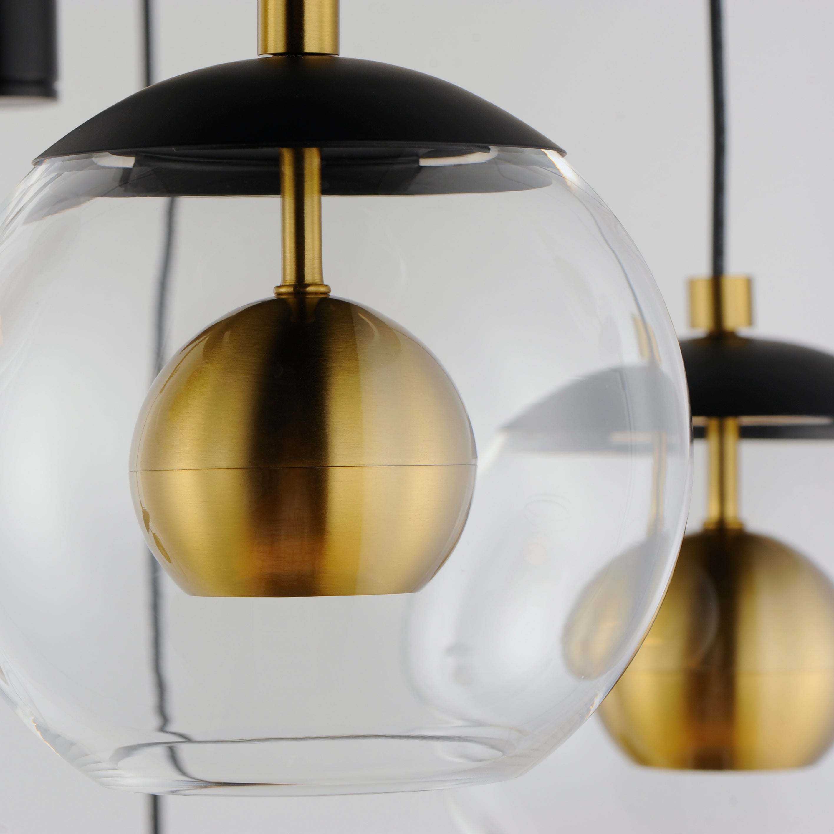 Nucleus-Multi-Light Pendant by ET2