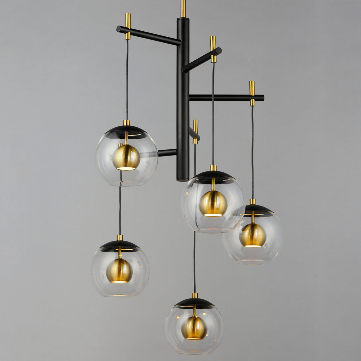 Nucleus-Multi-Light Pendant by ET2