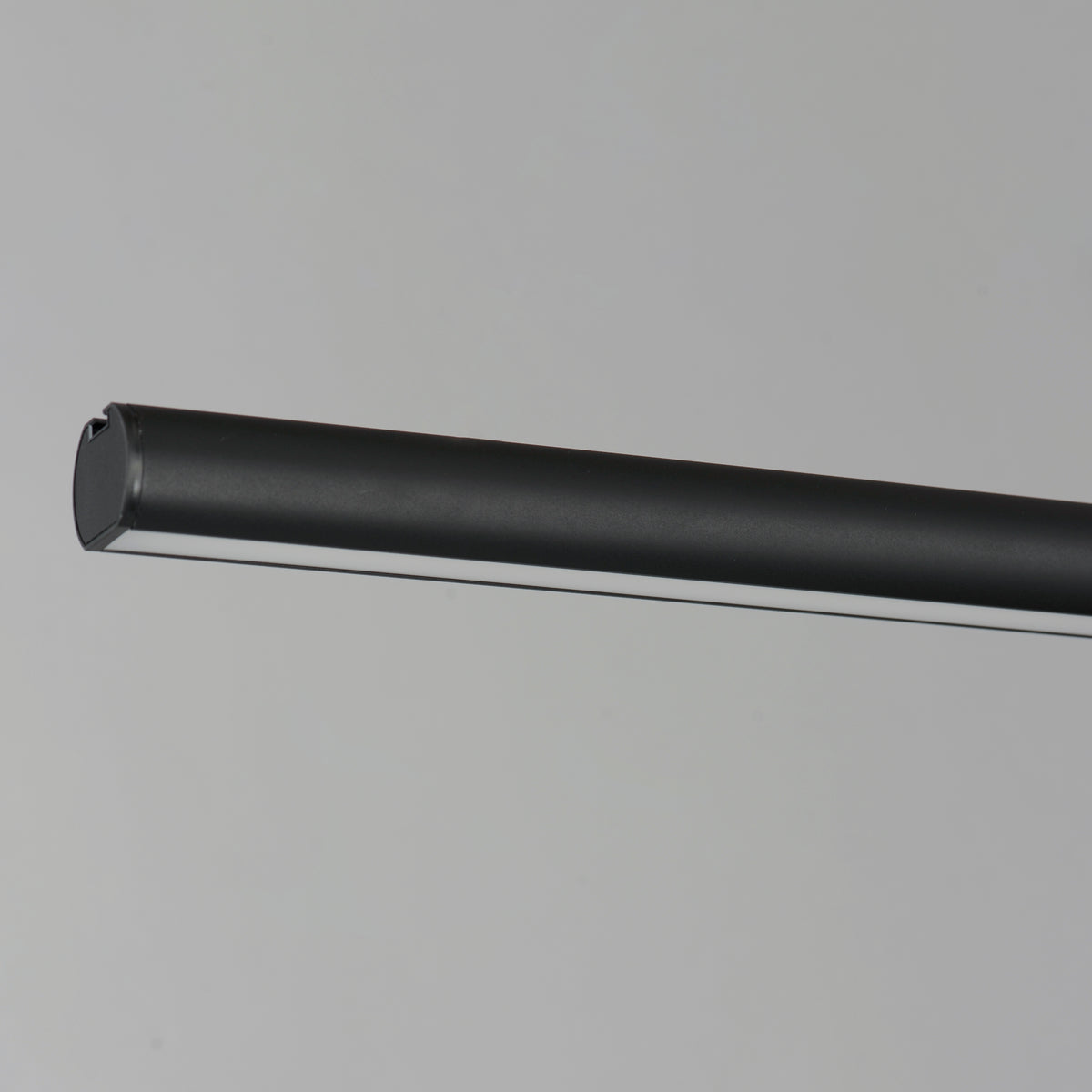 Continuum-Linear Pendant by ET2