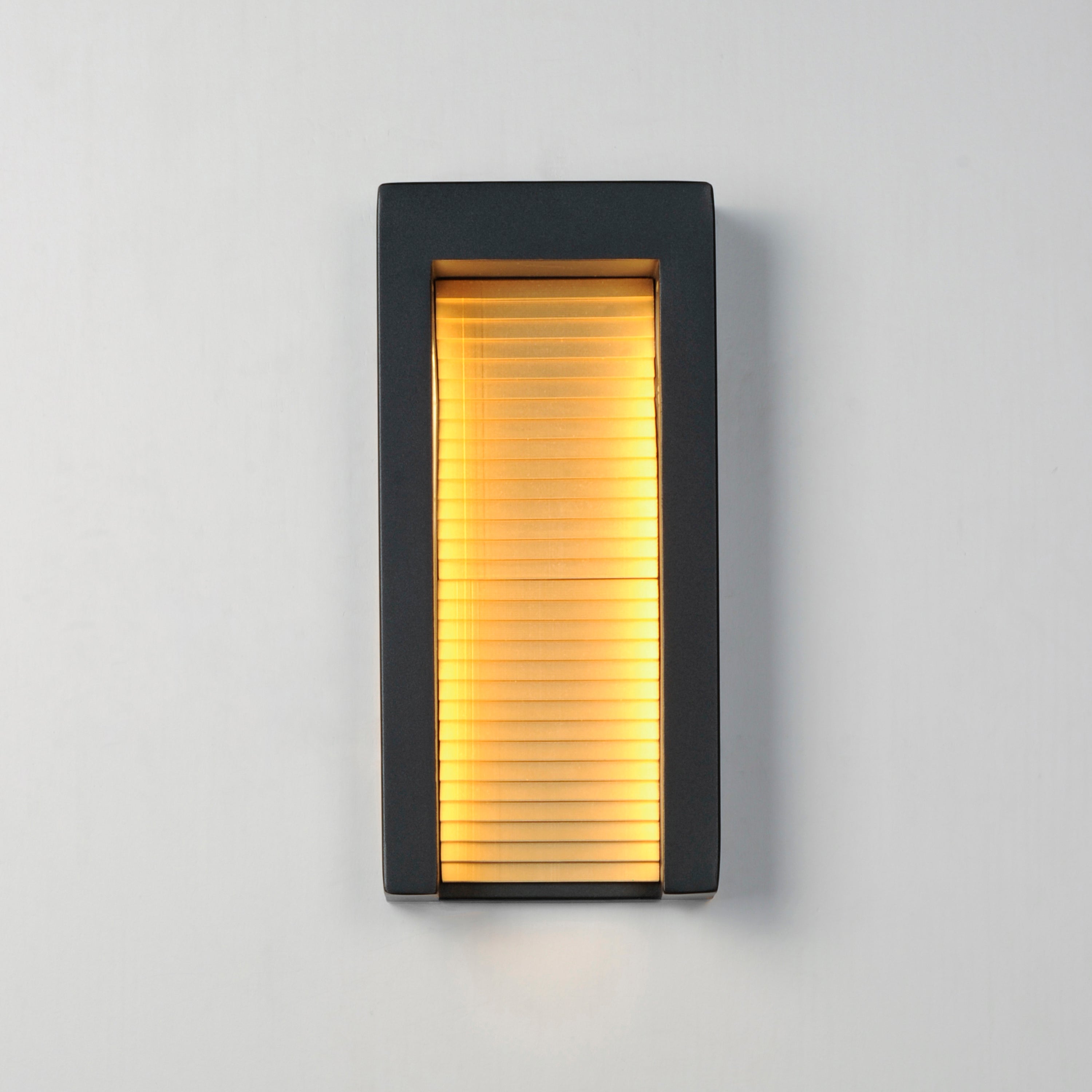 Alcove-Outdoor Wall Mount by ET2