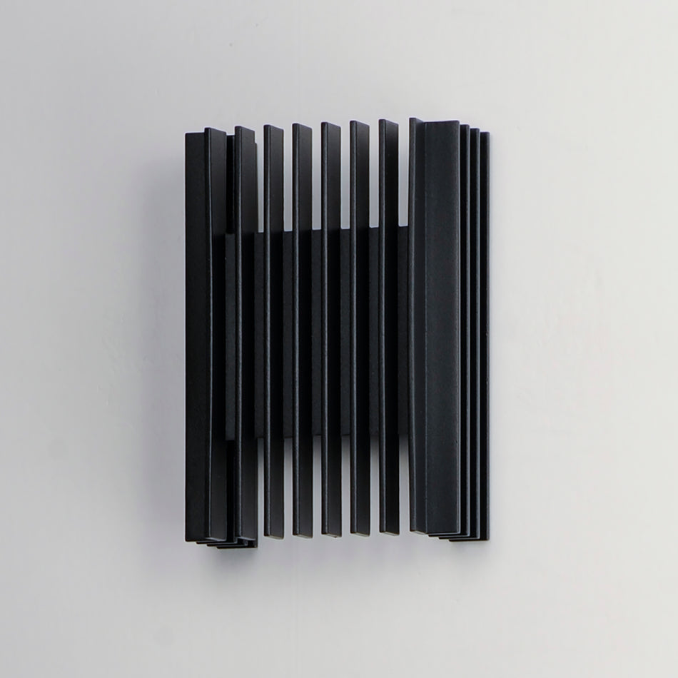 Rampart-Outdoor Wall Mount by ET2