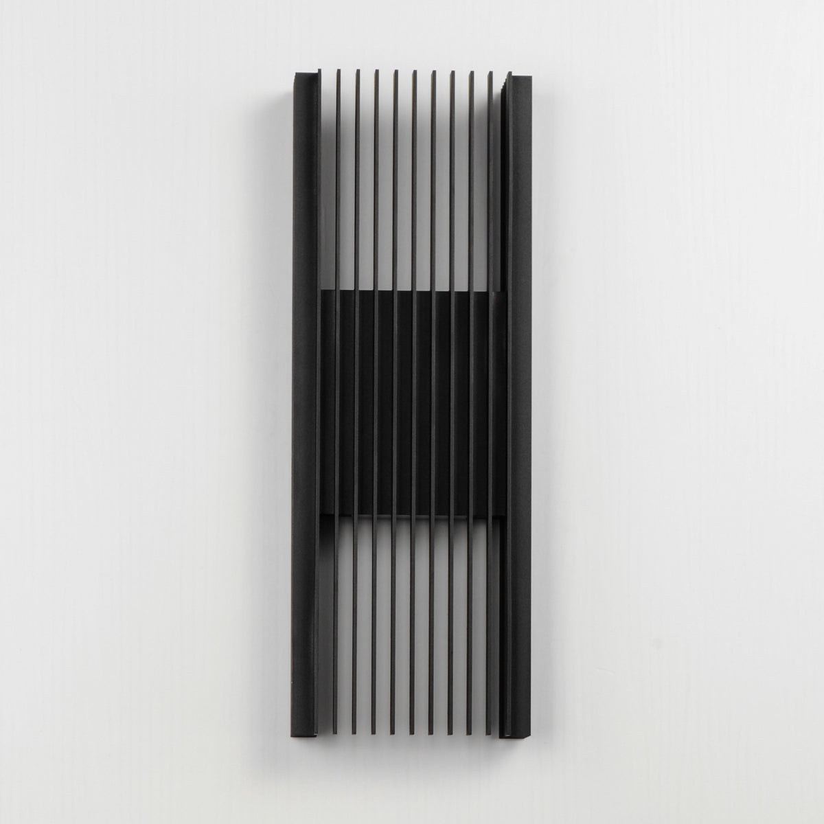 Rampart-Outdoor Wall Mount by ET2