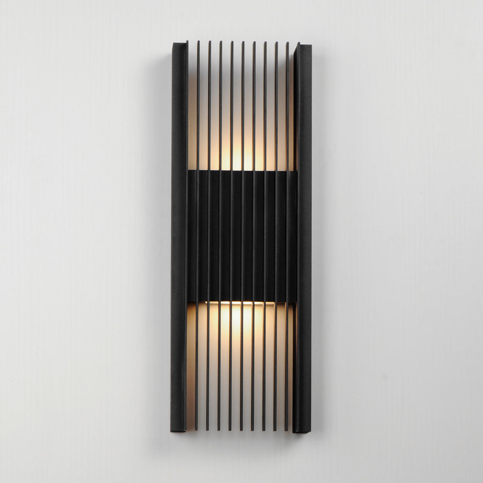 Rampart-Outdoor Wall Mount by ET2