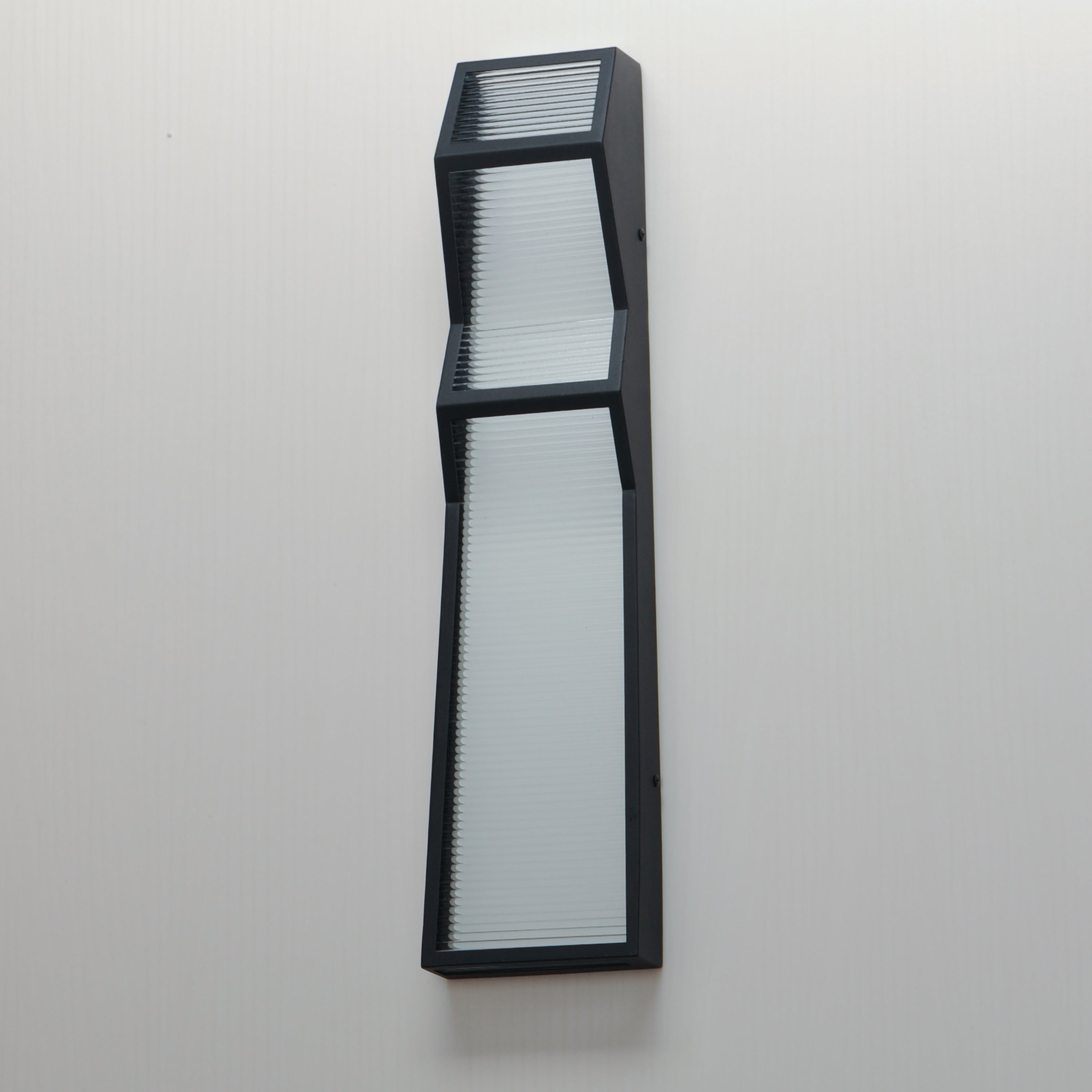 Totem-Outdoor Wall Mount by ET2