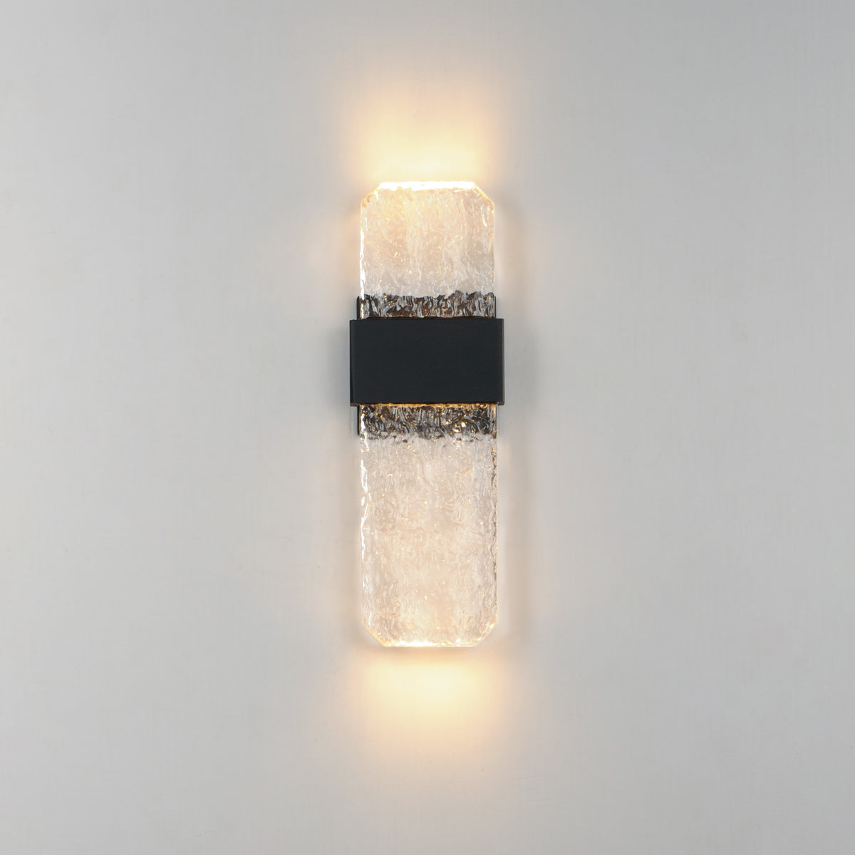 Rune-Outdoor Wall Mount by ET2