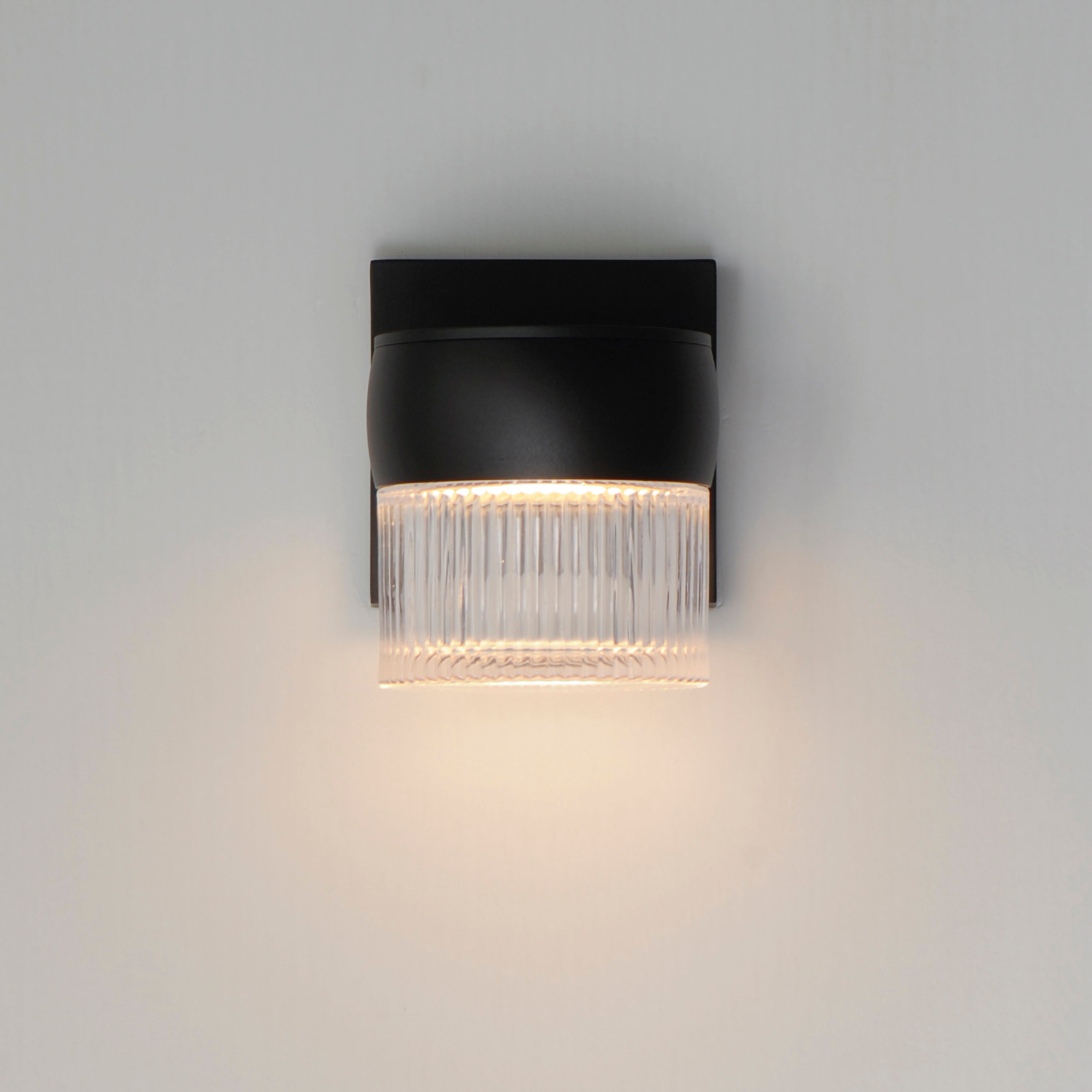 Modular-Outdoor Wall Mount by ET2