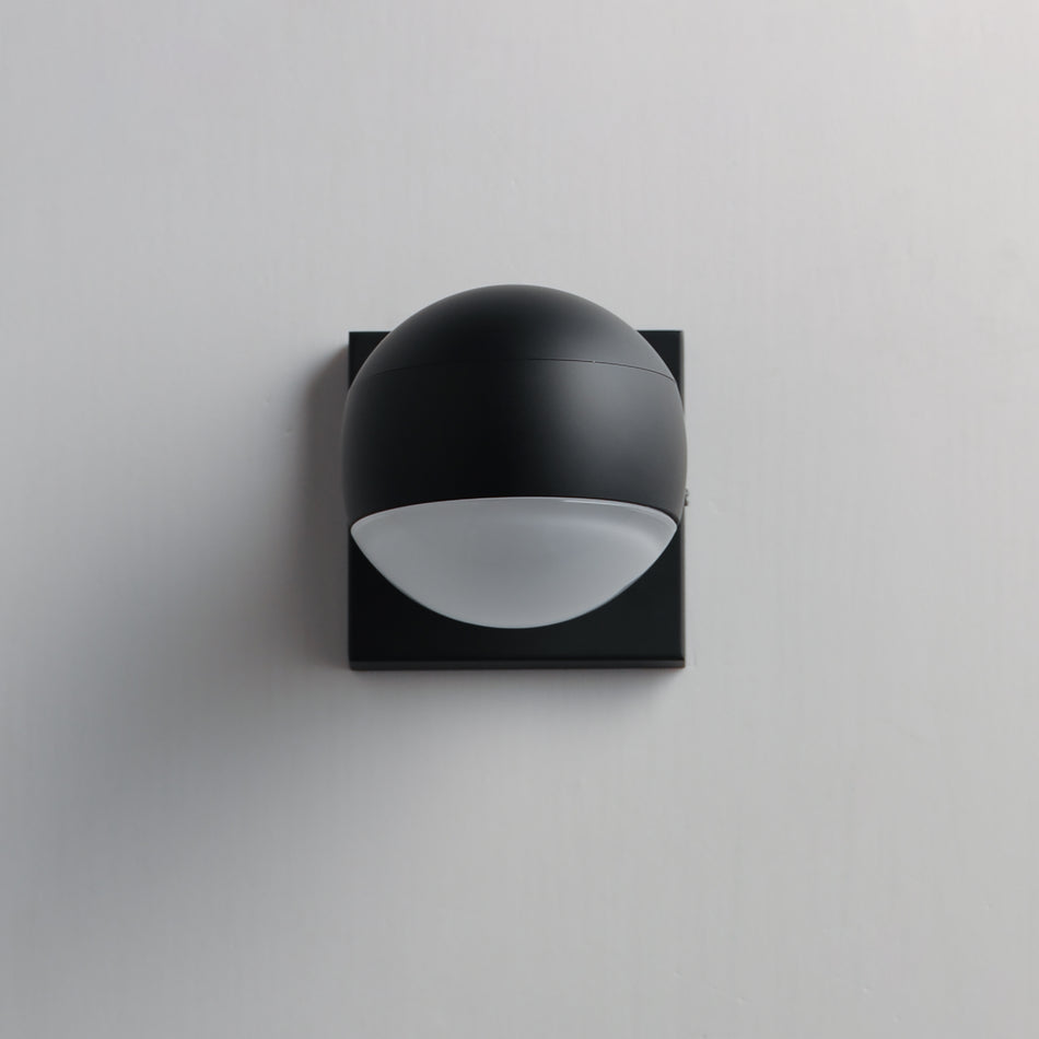 Modular-Outdoor Wall Mount by ET2
