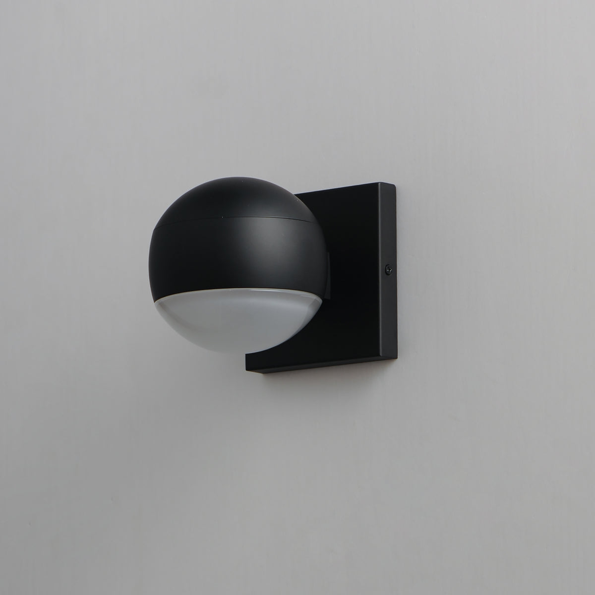 Modular-Outdoor Wall Mount by ET2
