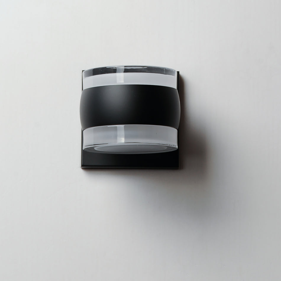 Modular-Outdoor Wall Mount by ET2