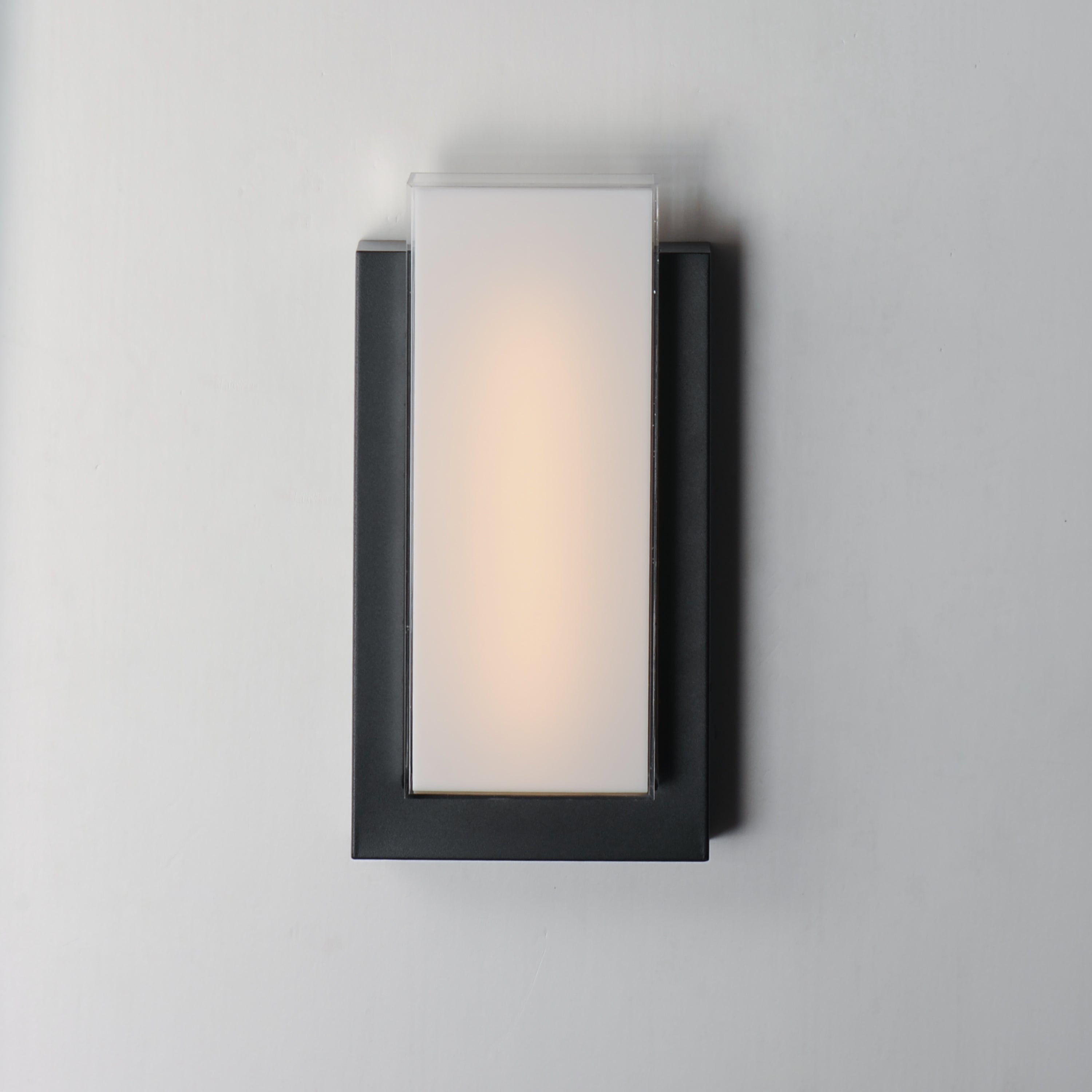 Tower-Outdoor Wall Mount by ET2
