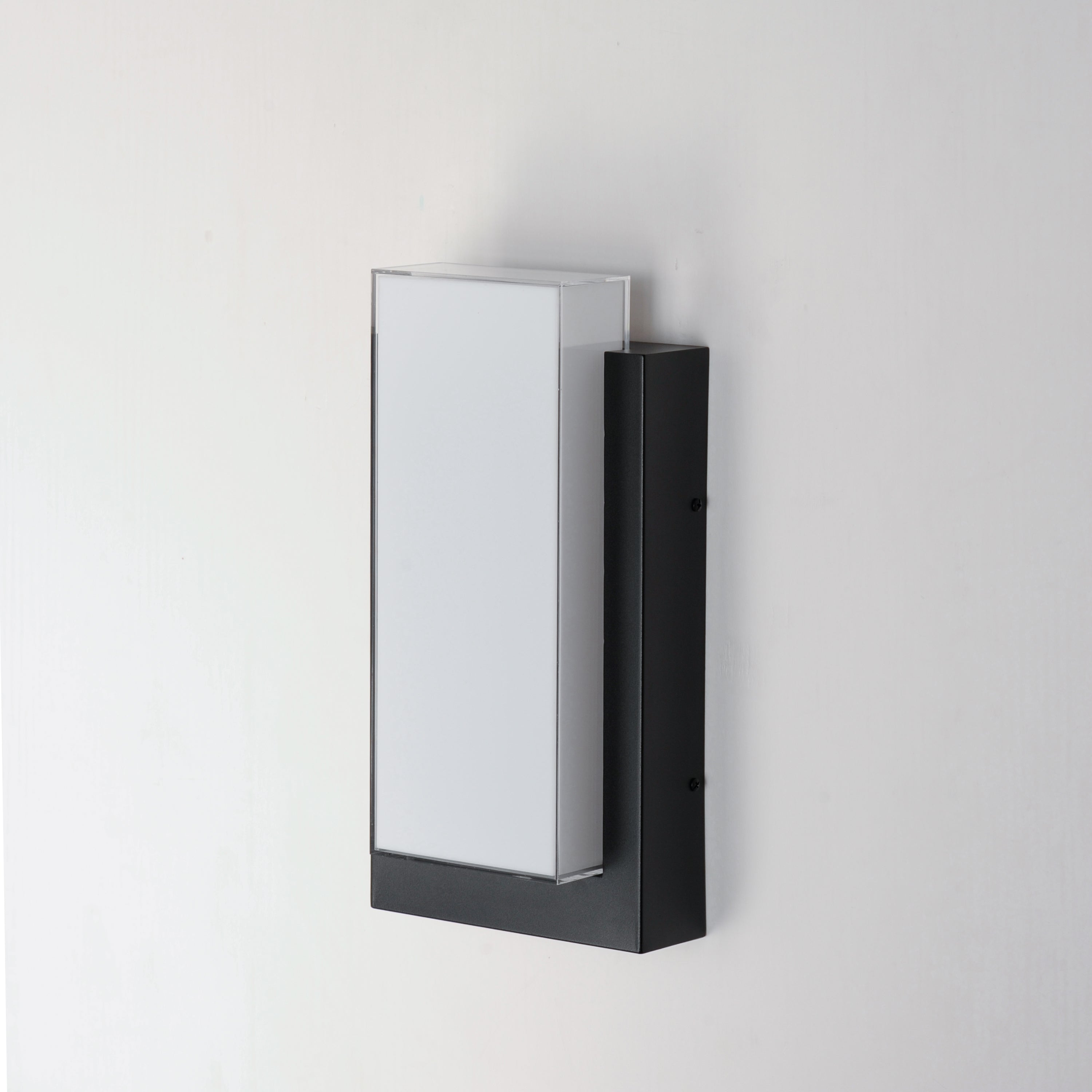 Tower-Outdoor Wall Mount by ET2