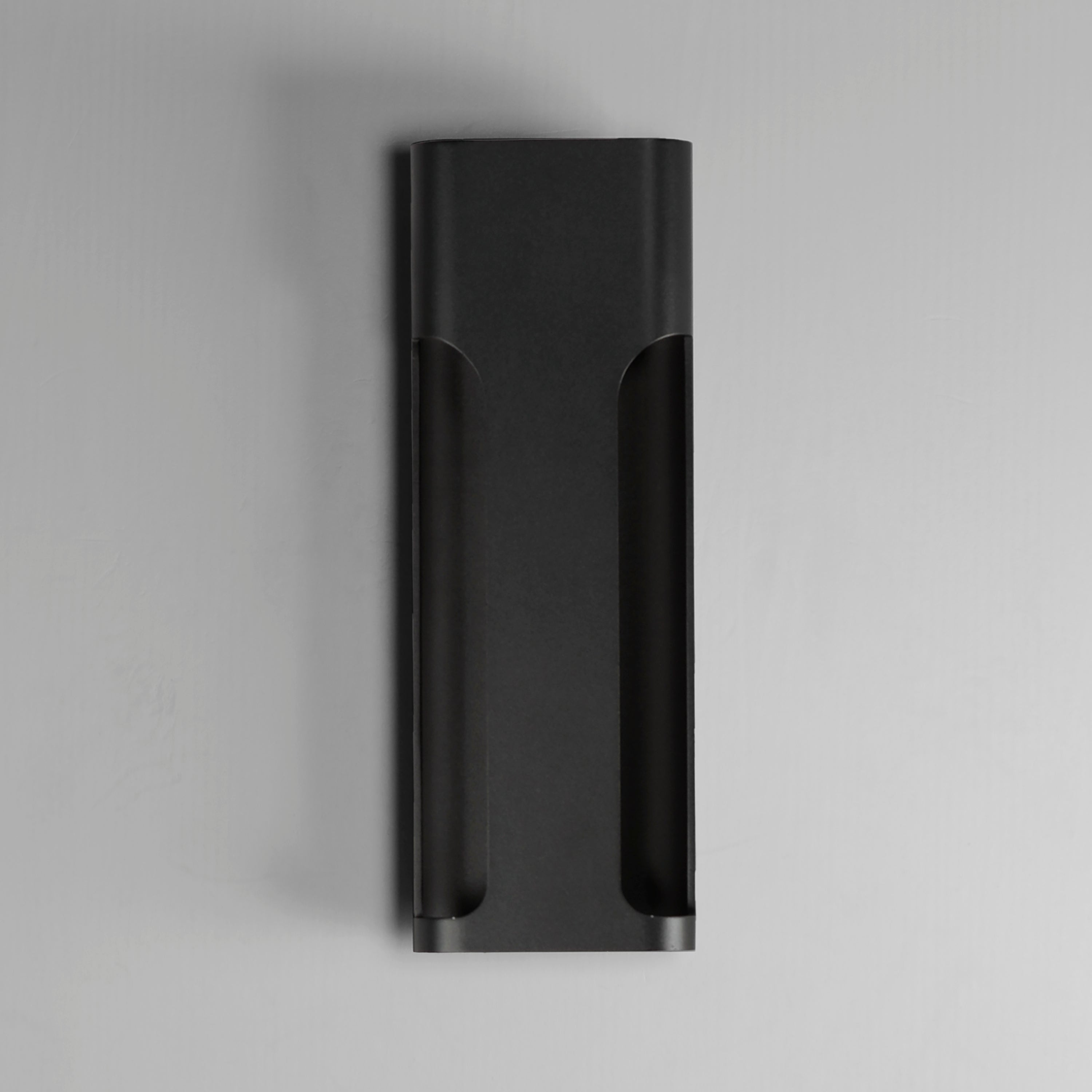 Maglev-Outdoor Wall Mount by ET2