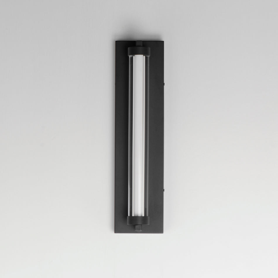 Fuse Outdoor-Outdoor Wall Mount by ET2