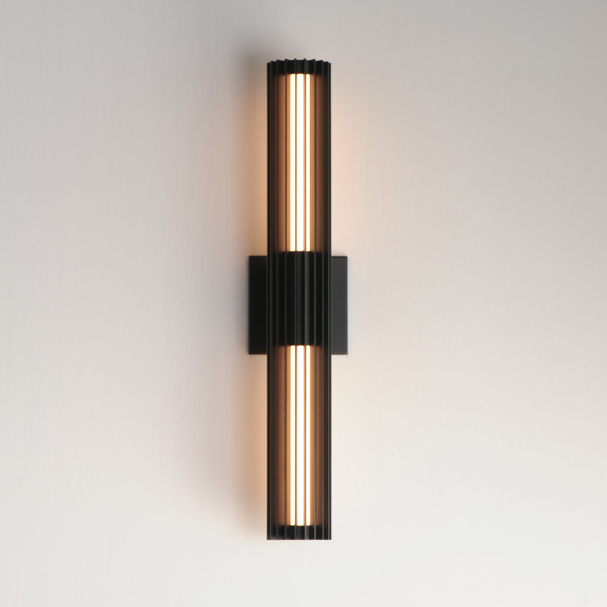 Citadel-Outdoor Wall Mount by ET2