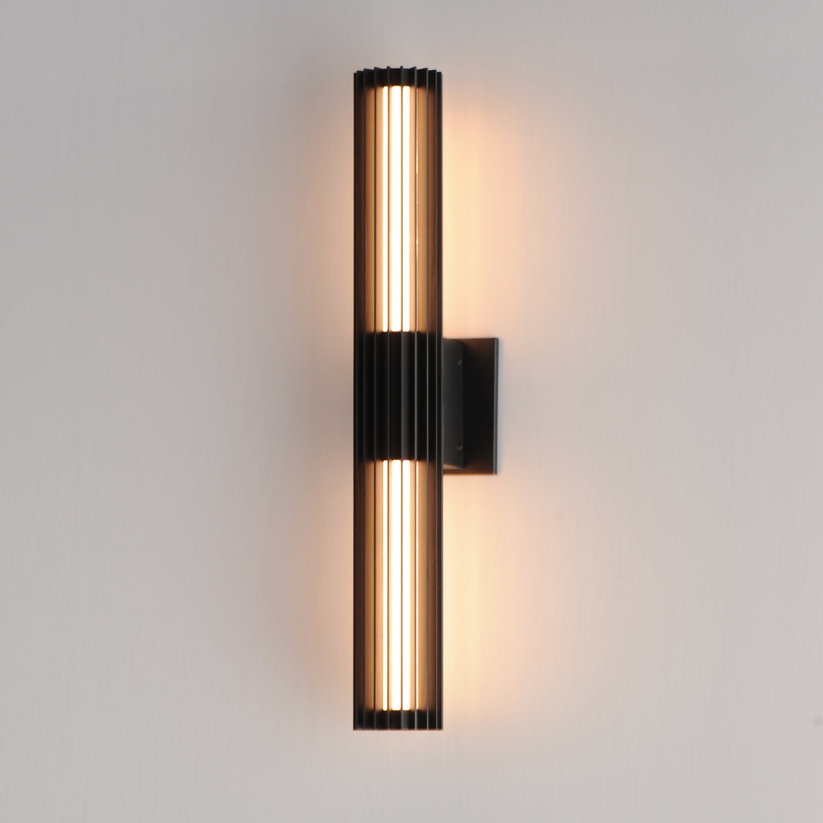 Citadel-Outdoor Wall Mount by ET2