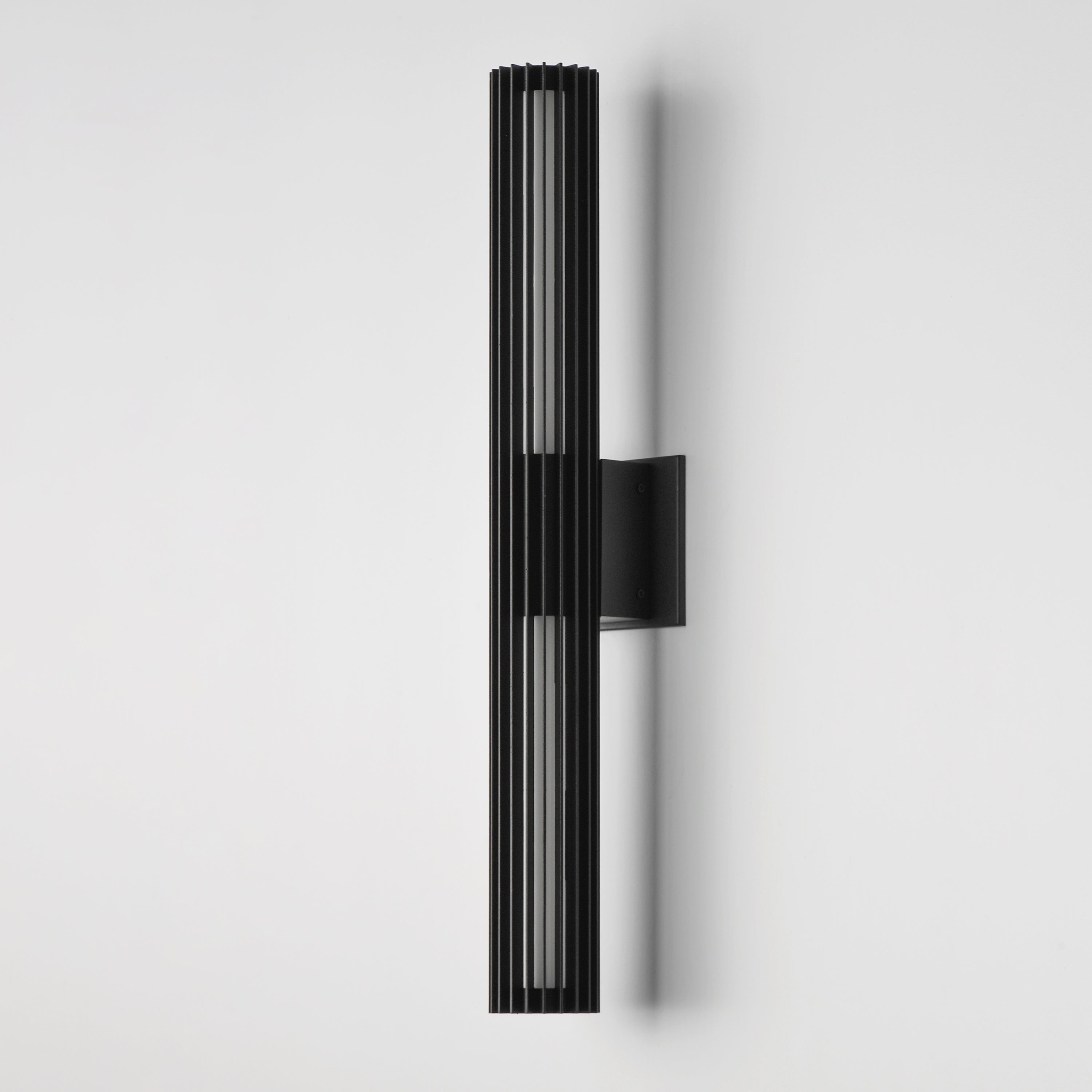 Citadel-Outdoor Wall Mount by ET2