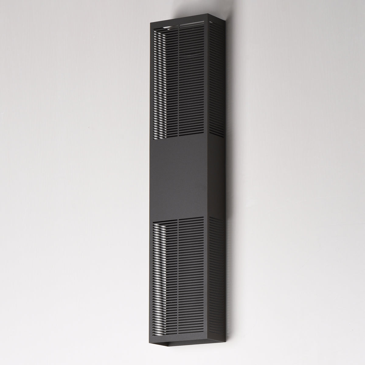 Grate-Outdoor Wall Mount by ET2