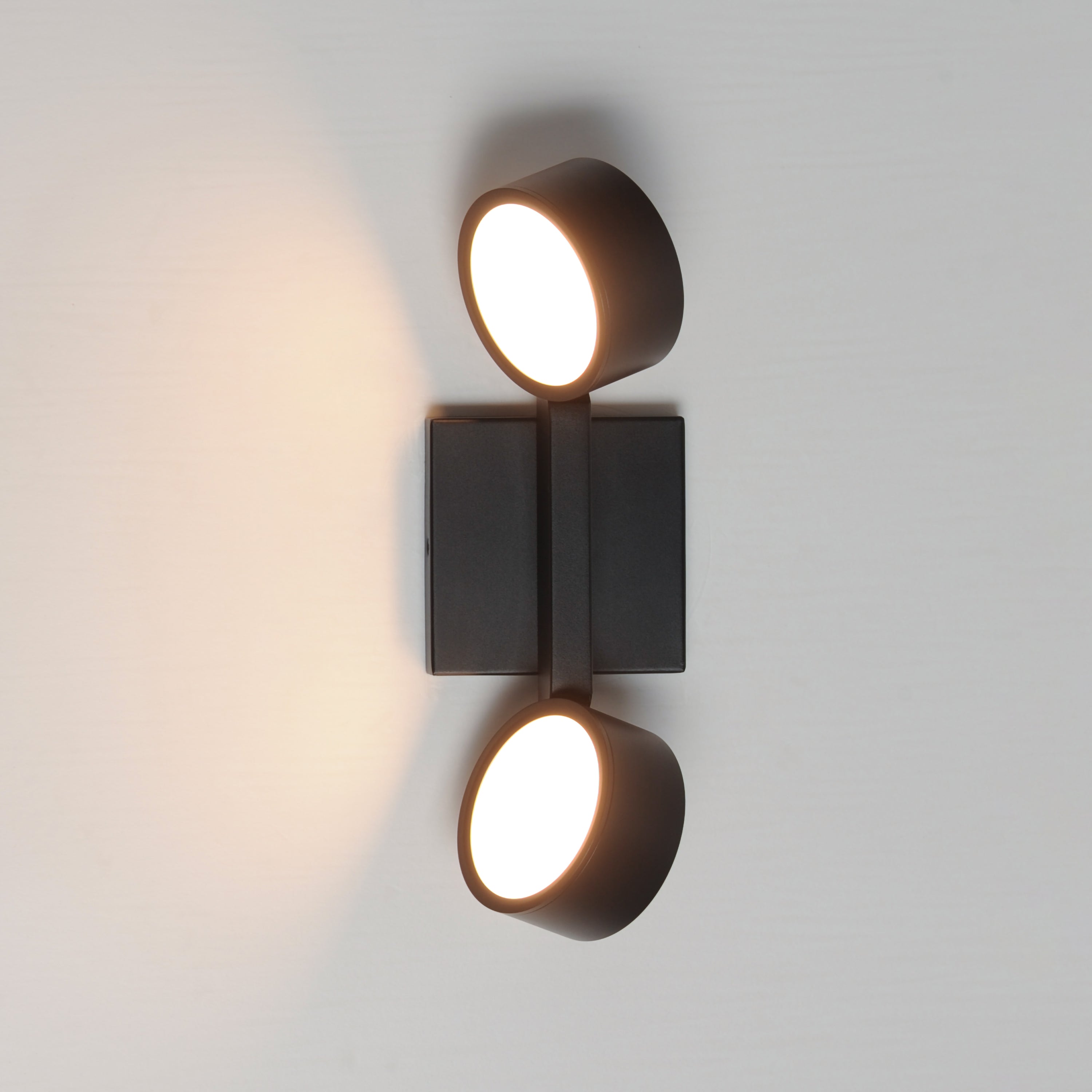 Embrace-Wall Sconce by ET2