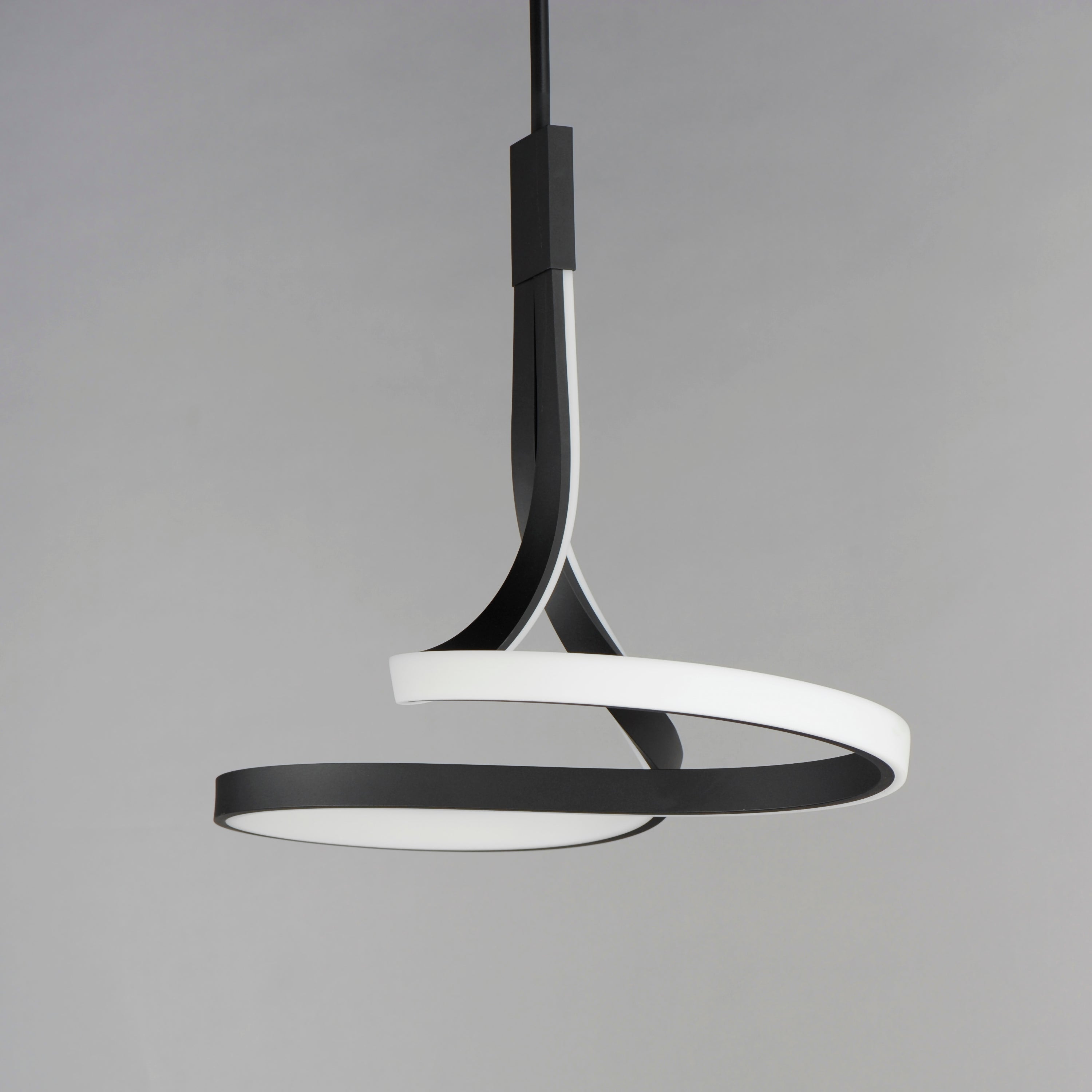 Serpentine-Single Pendant by ET2