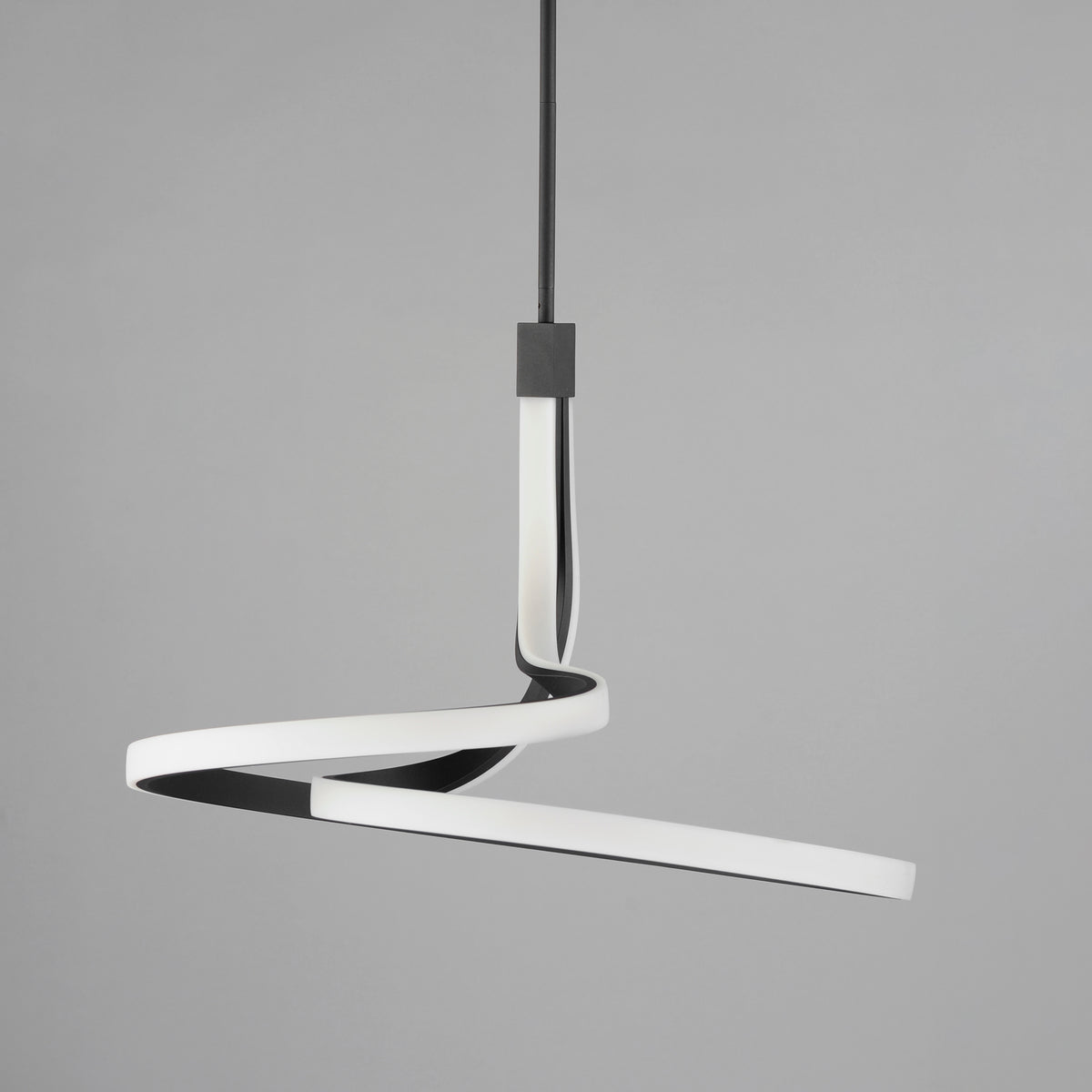 Serpentine-Single Pendant by ET2