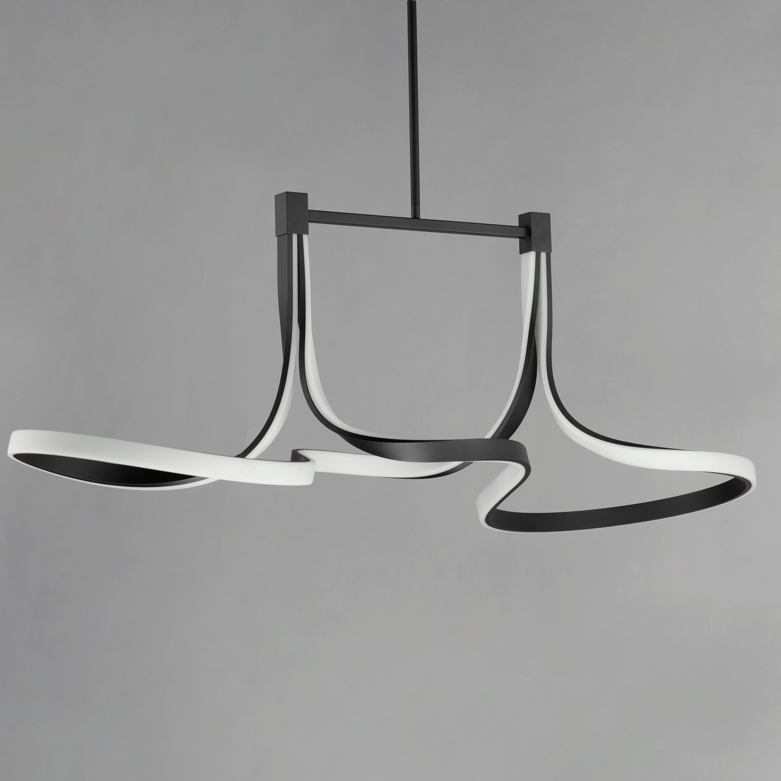 Serpentine-Linear Pendant by ET2