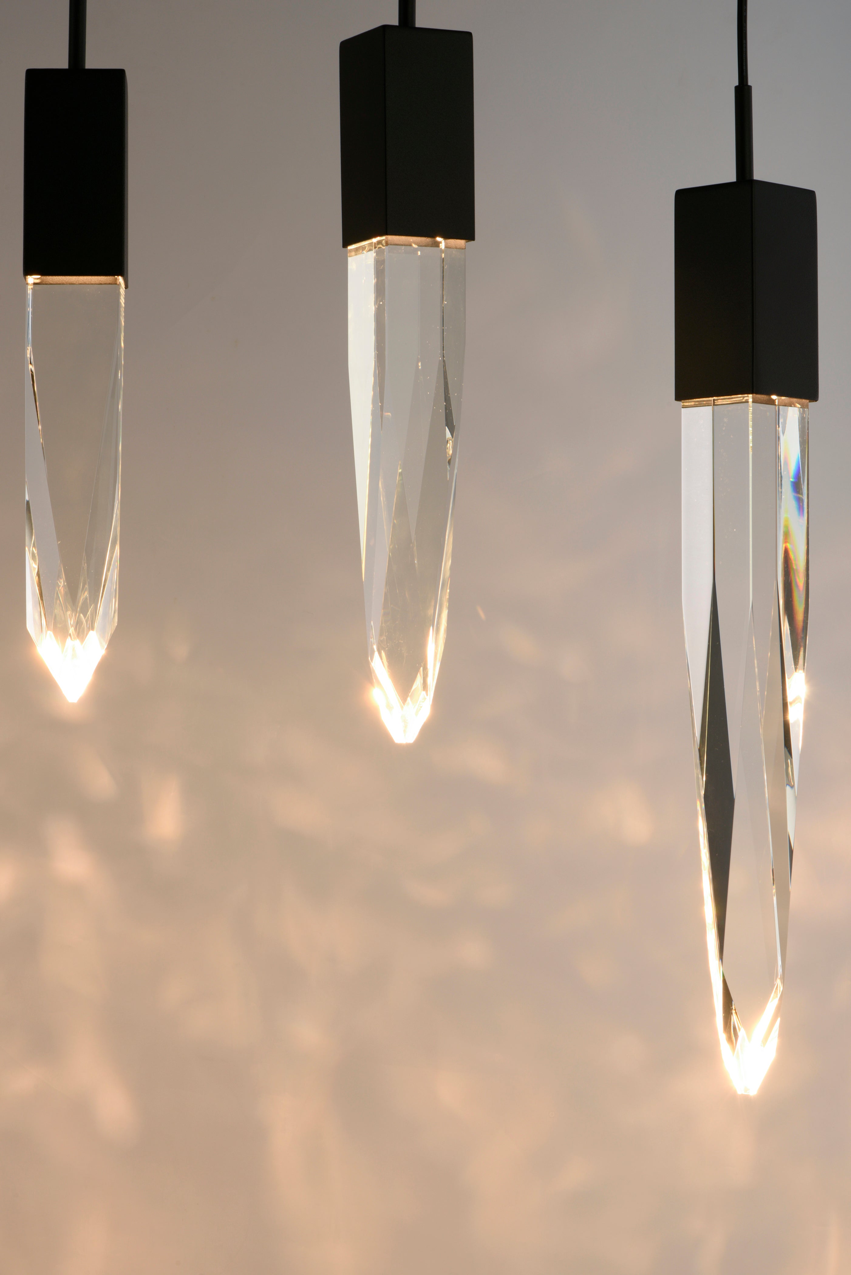 Quartz-Multi-Light Pendant by ET2