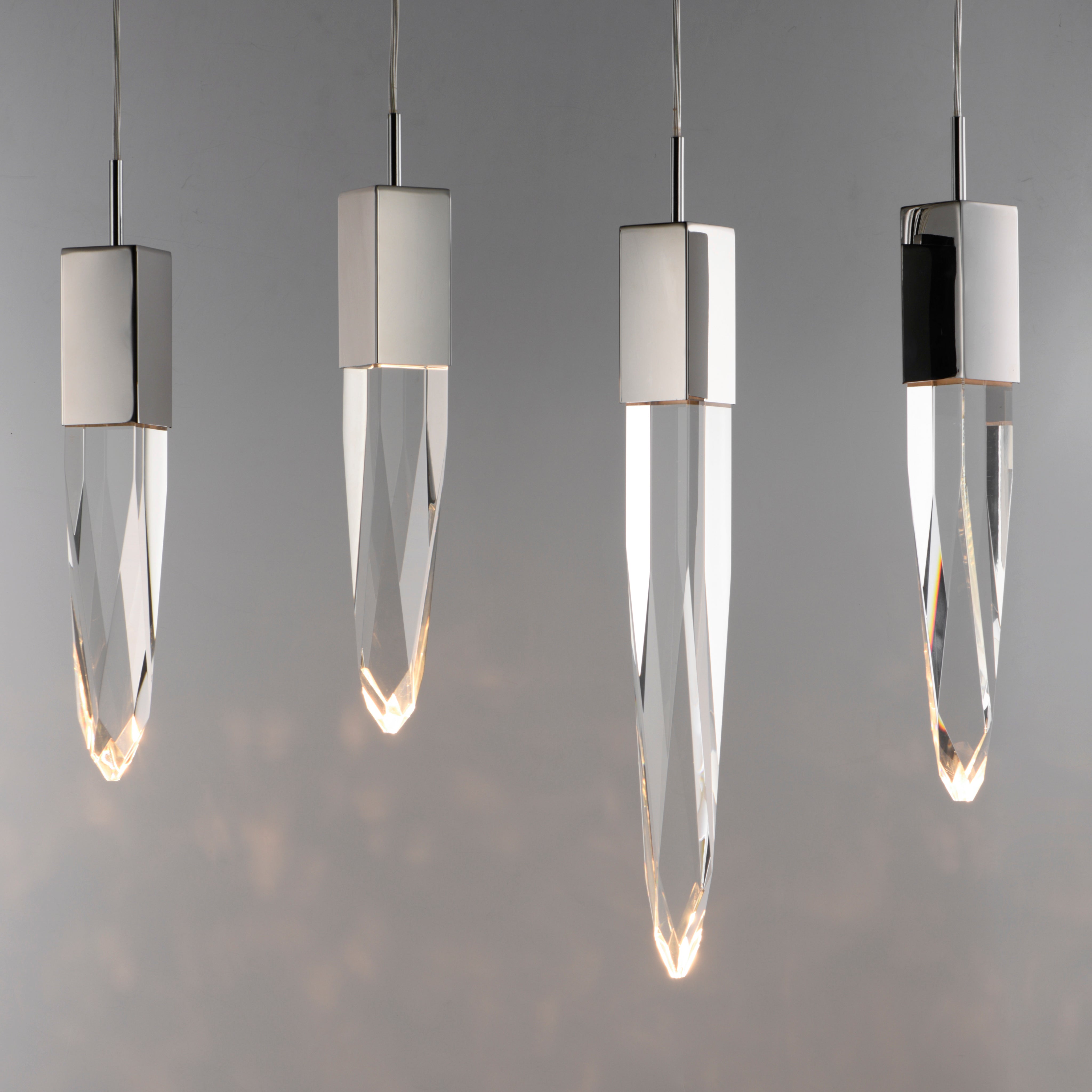 Quartz-Multi-Light Pendant by ET2
