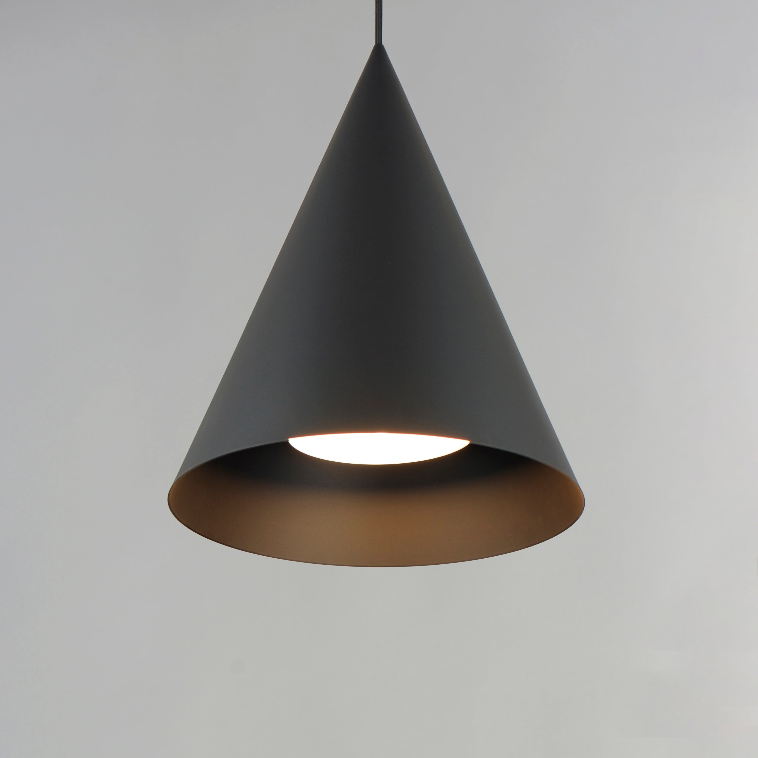 Pitch-Single Pendant by ET2