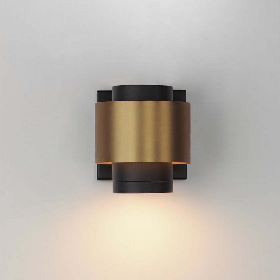 Reveal Outdoor-Outdoor Wall Mount by ET2