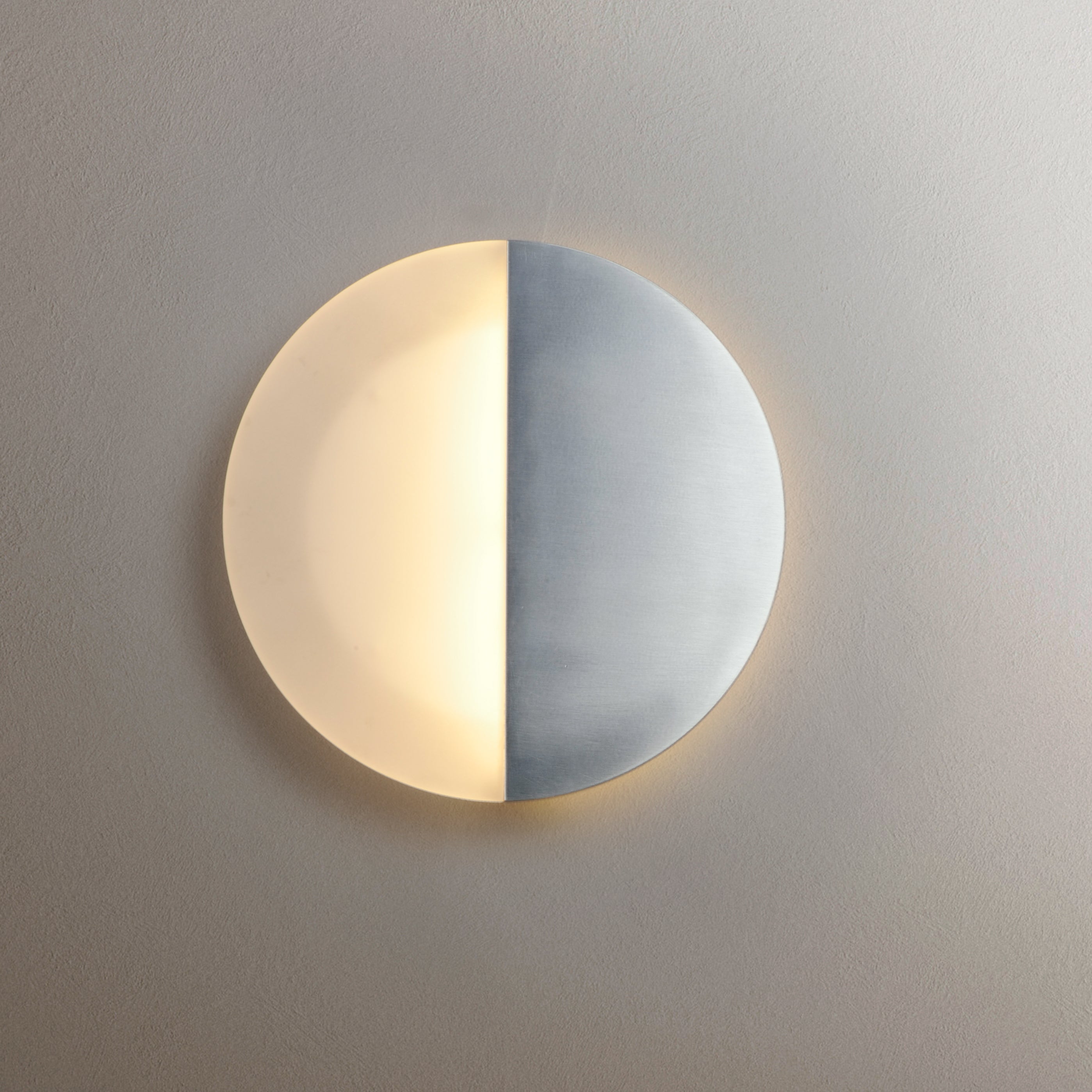Alumilux Glow-Wall Sconce by ET2