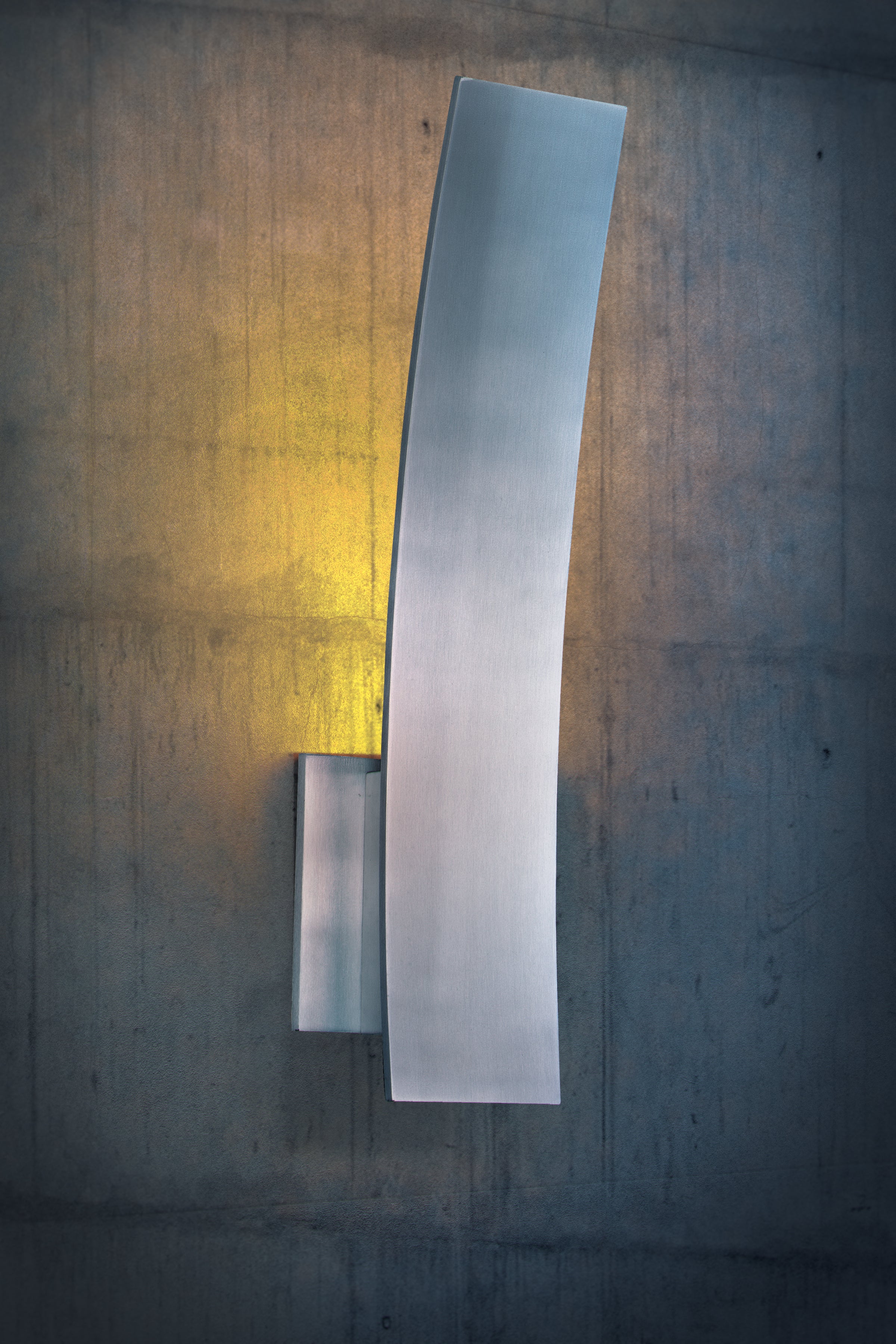 Alumilux Prime-Wall Sconce by ET2