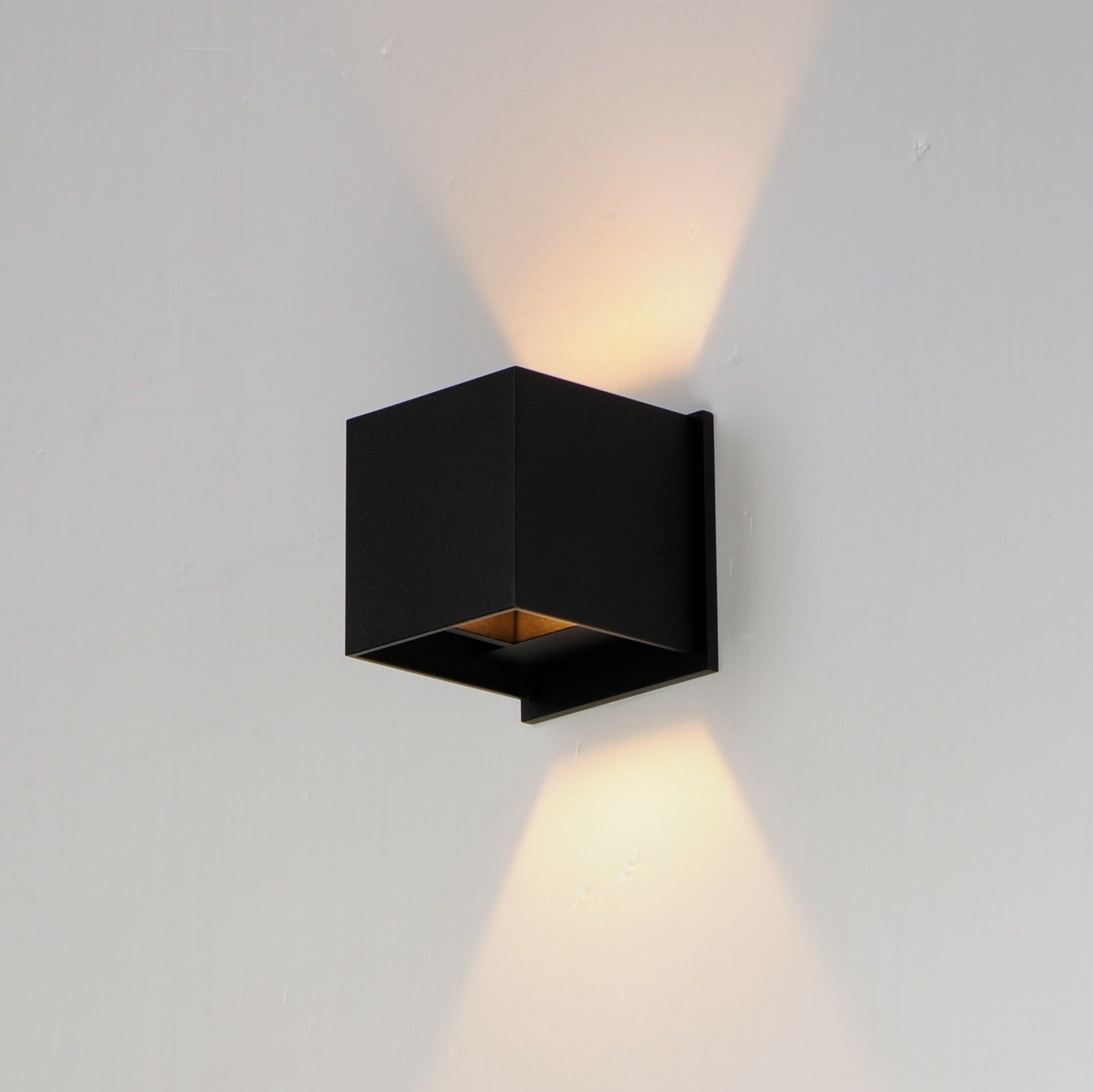 Alumilux Cube-Wall Sconce by ET2