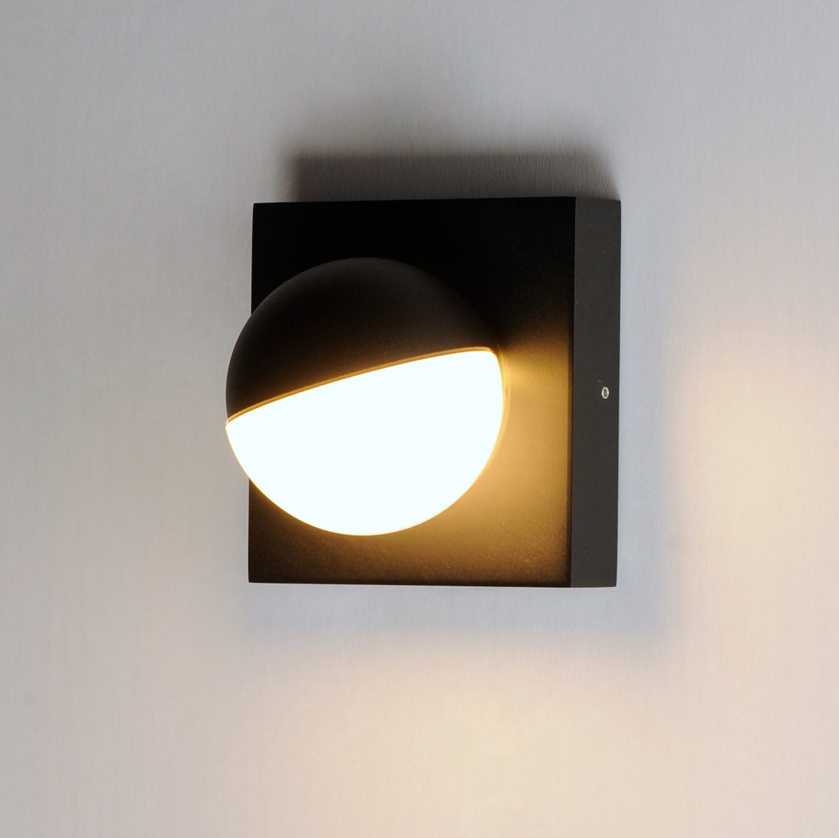 Alumilux Majik-Wall Sconce by ET2