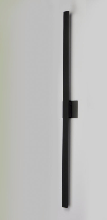 Alumilux Line-Outdoor Wall Mount by ET2
