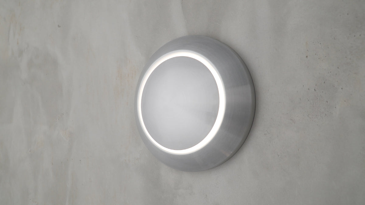 Alumilux Fulcrum-Outdoor Wall Mount by ET2