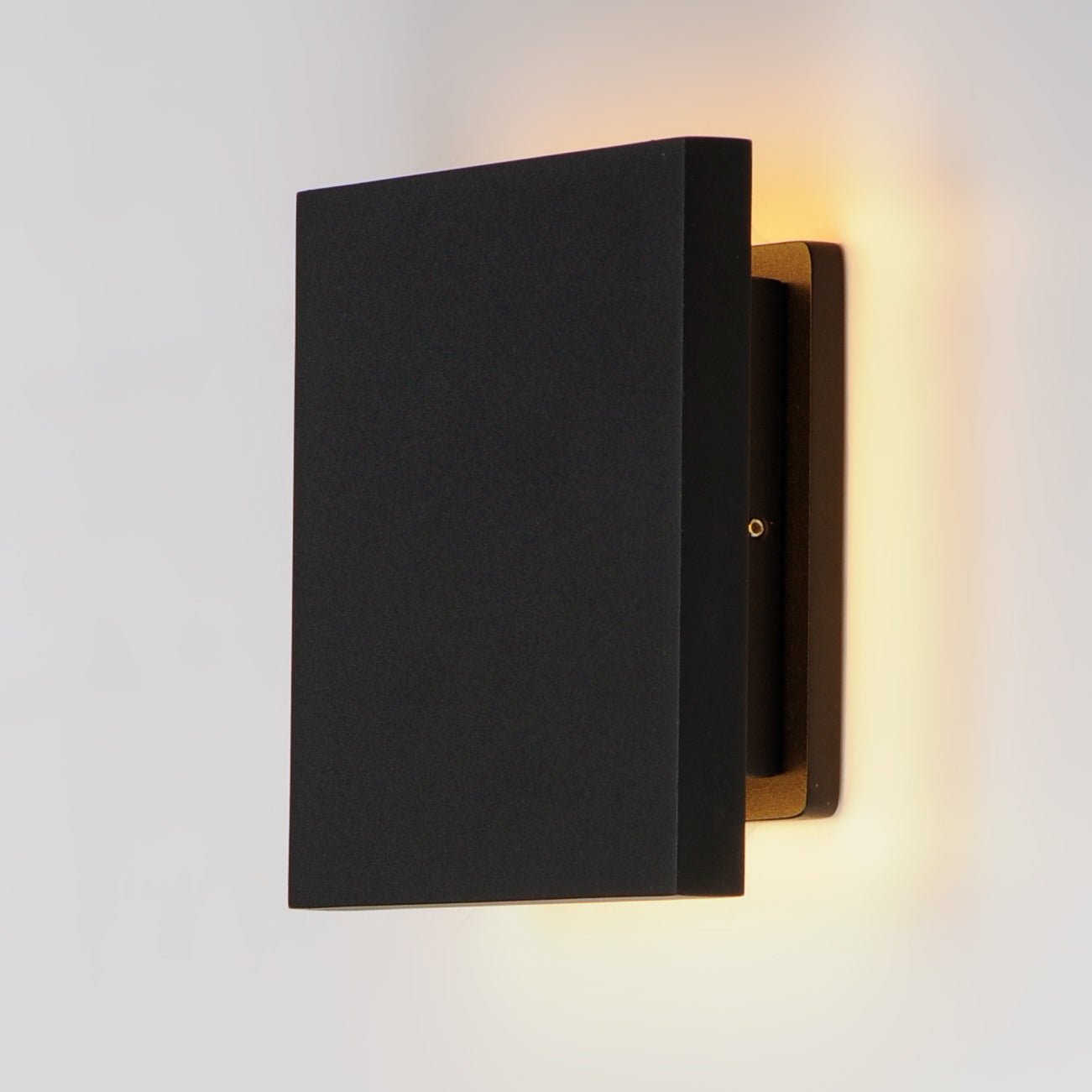 Alumilux Tau-Outdoor Wall Mount by ET2