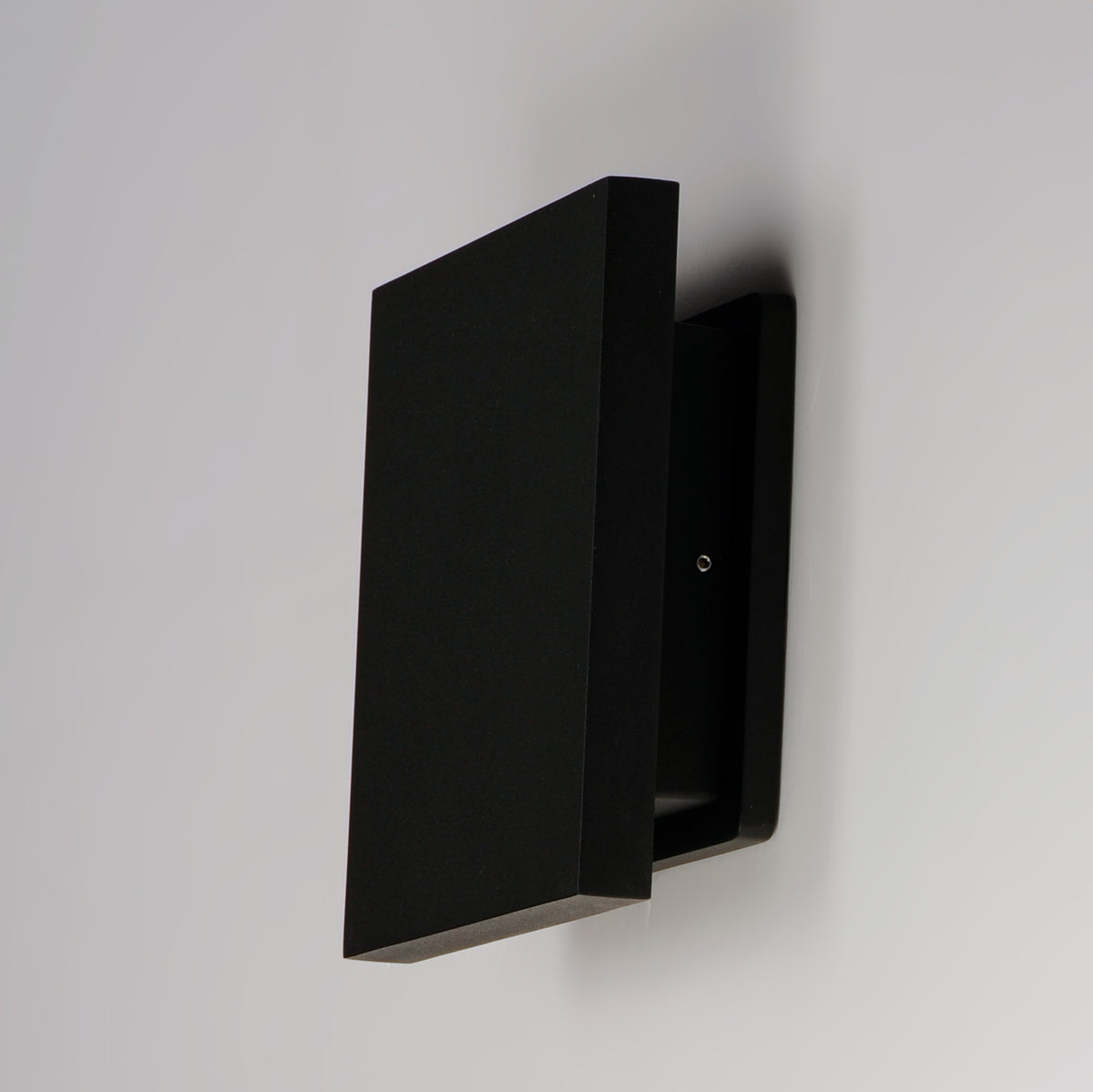 Alumilux Tau-Outdoor Wall Mount by ET2