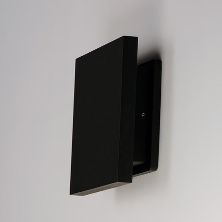 Alumilux Tau-Outdoor Wall Mount by ET2