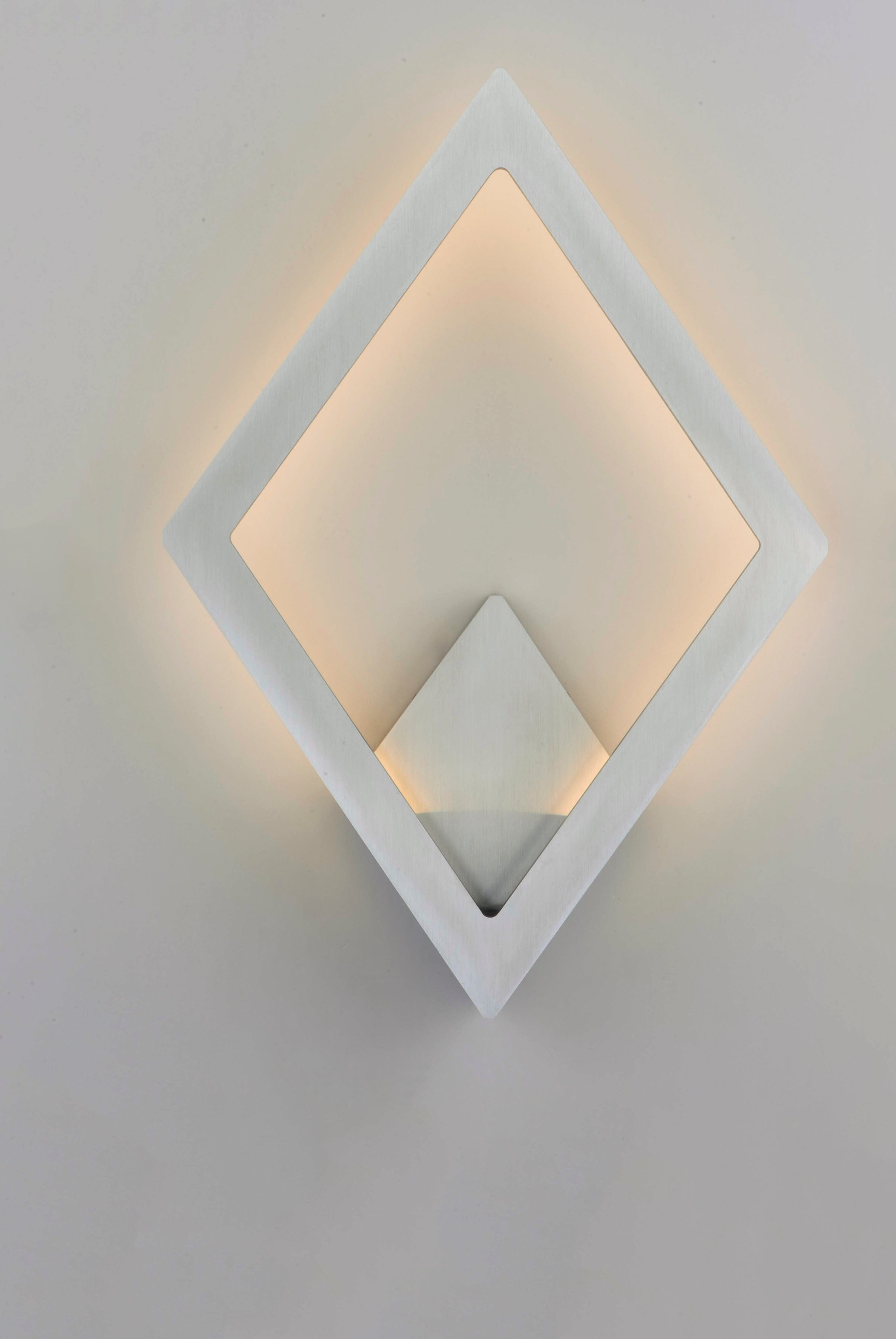 Alumilux Rhombus-Outdoor Wall Mount by ET2