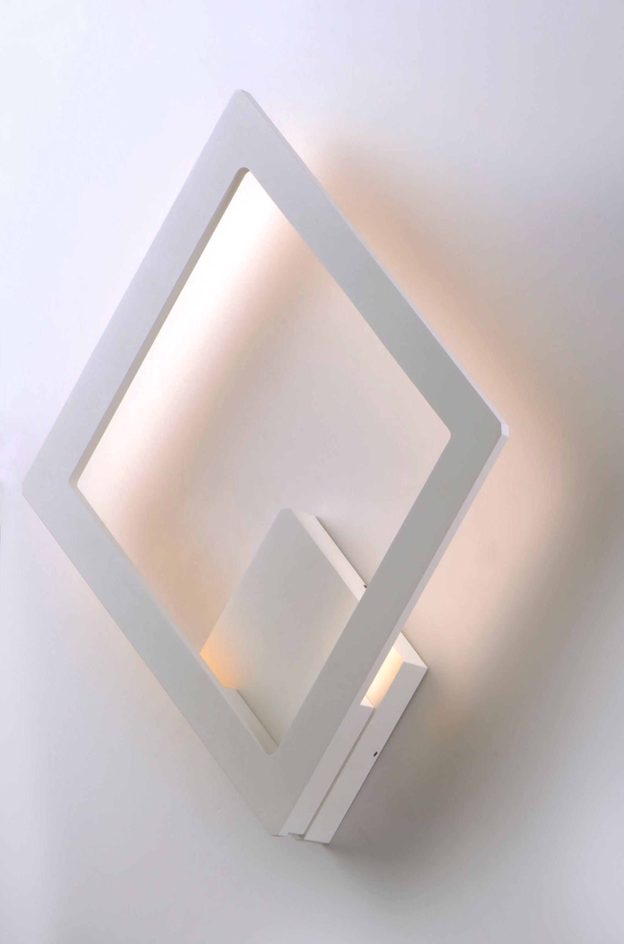 Alumilux Rhombus-Outdoor Wall Mount by ET2