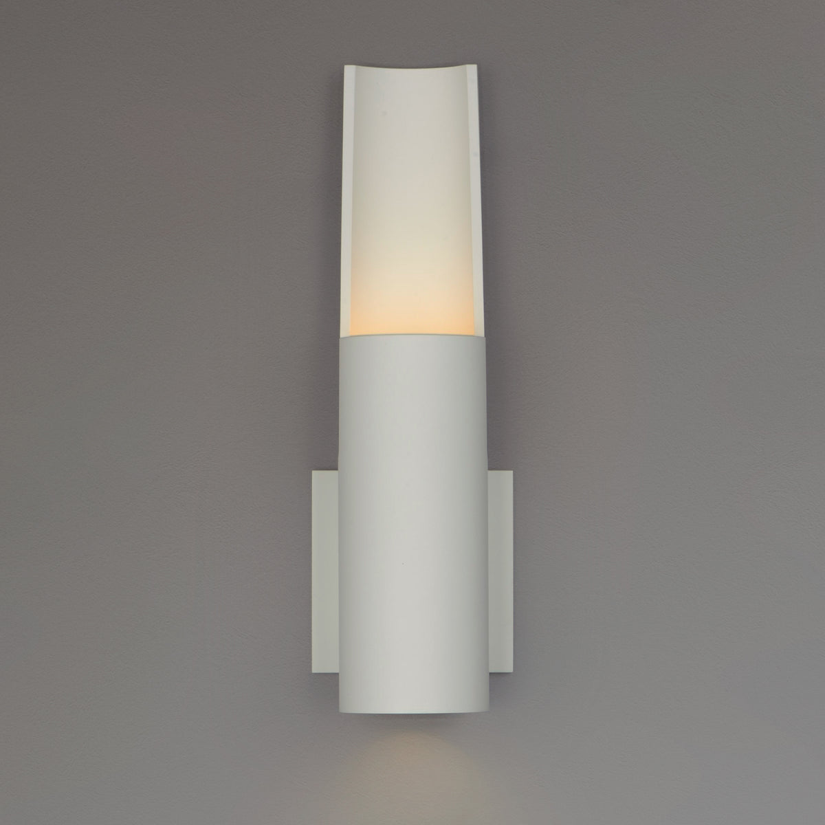 Alumilux Runway-Outdoor Wall Mount by ET2