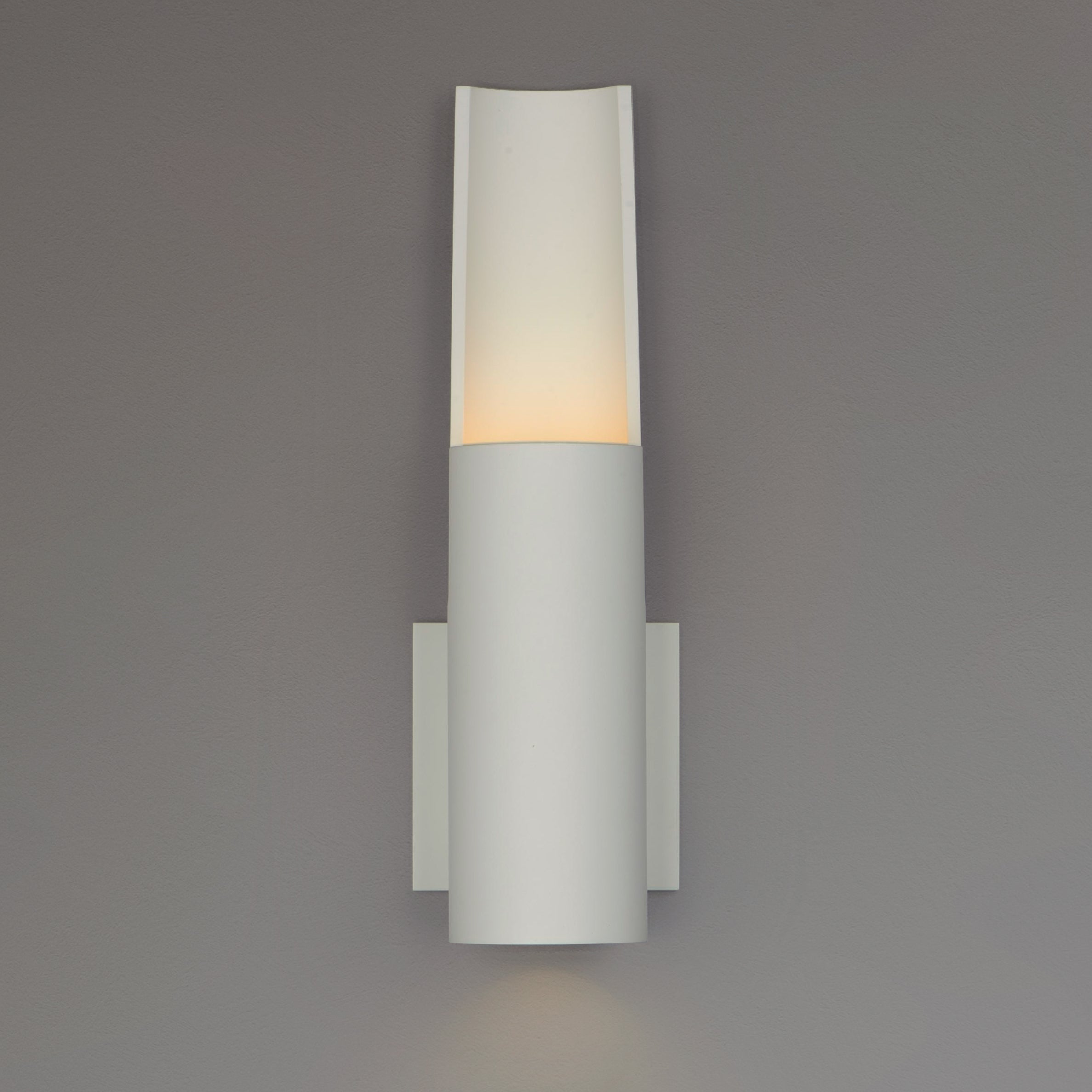 Alumilux Runway-Outdoor Wall Mount by ET2