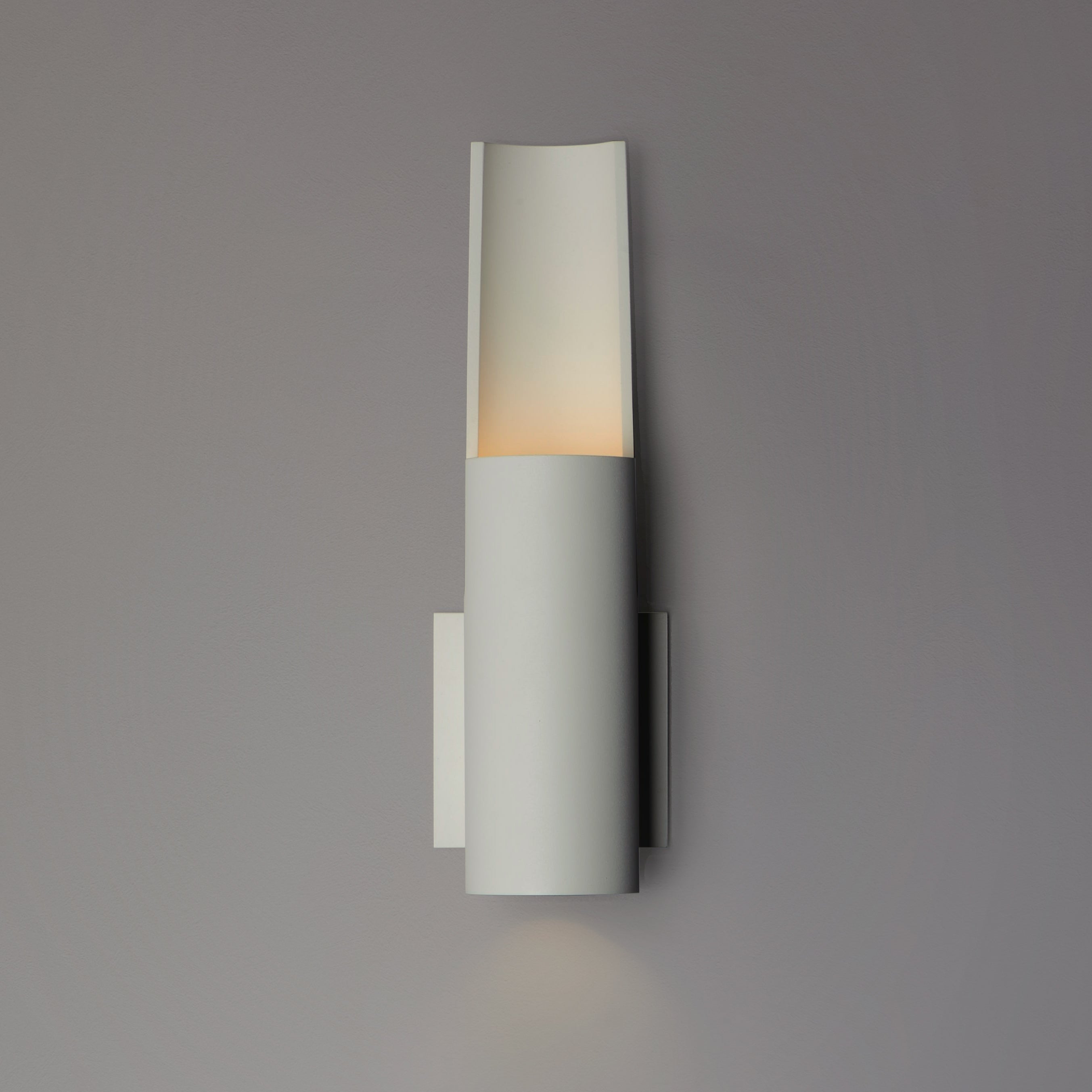 Alumilux Runway-Outdoor Wall Mount by ET2