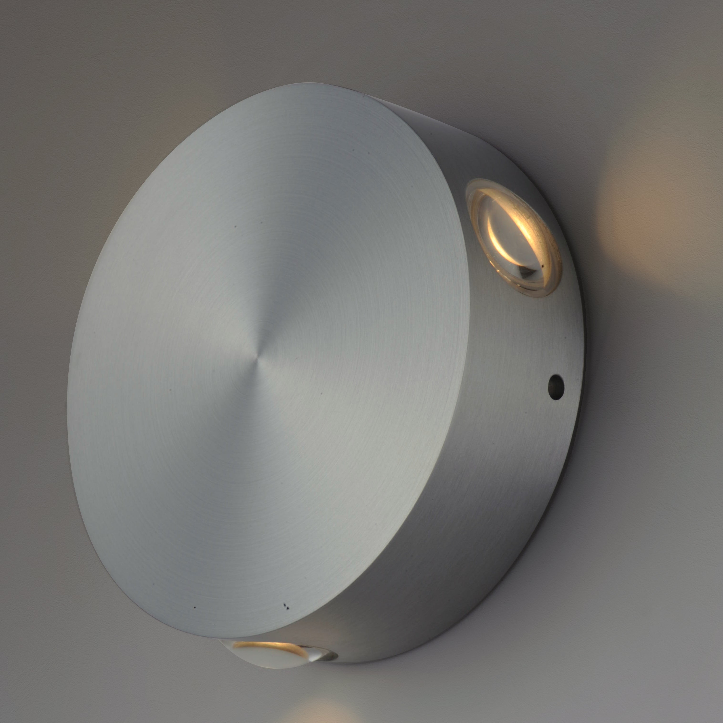 Sawyer-LED Mirror by ET2