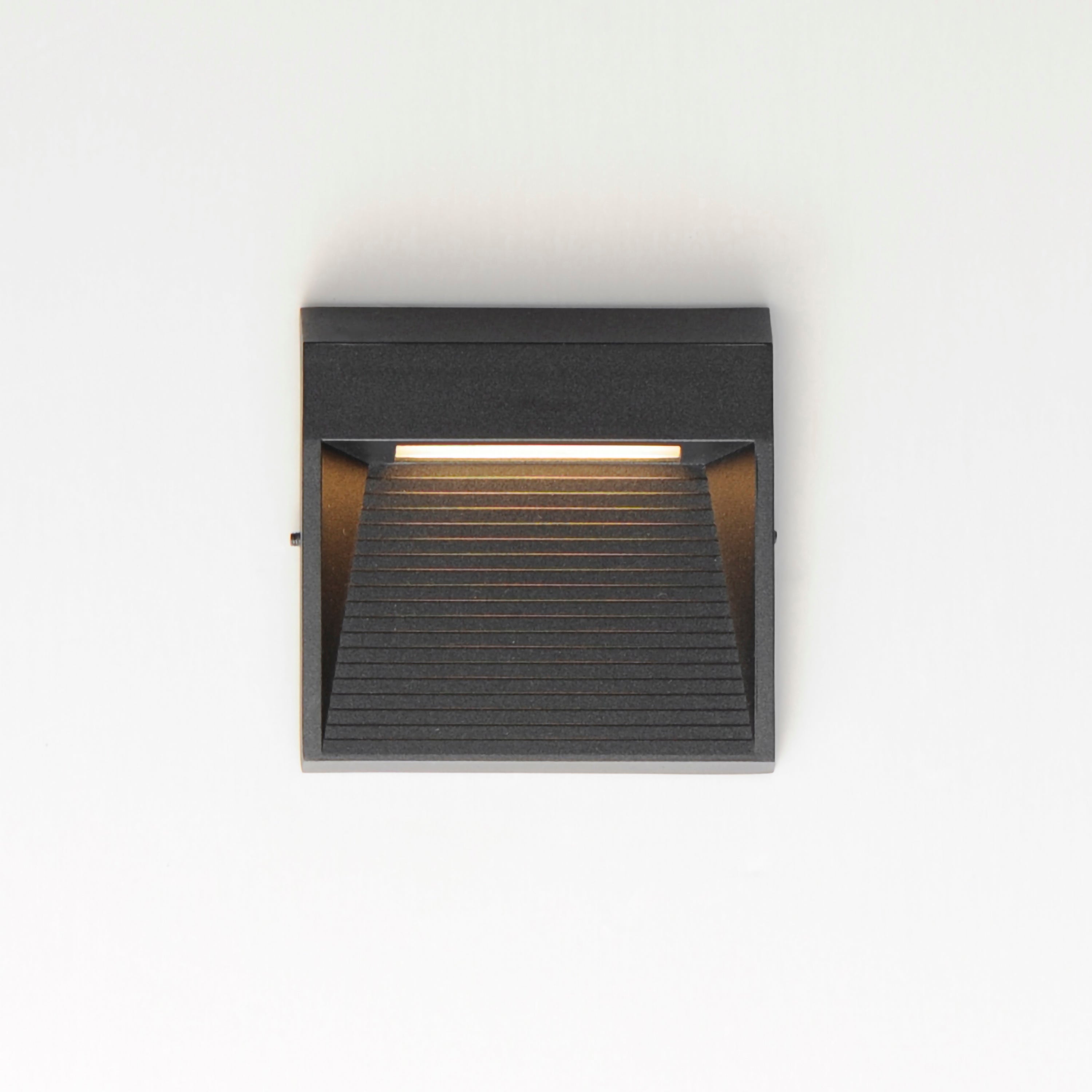 Steppes-Outdoor Wall Mount by ET2